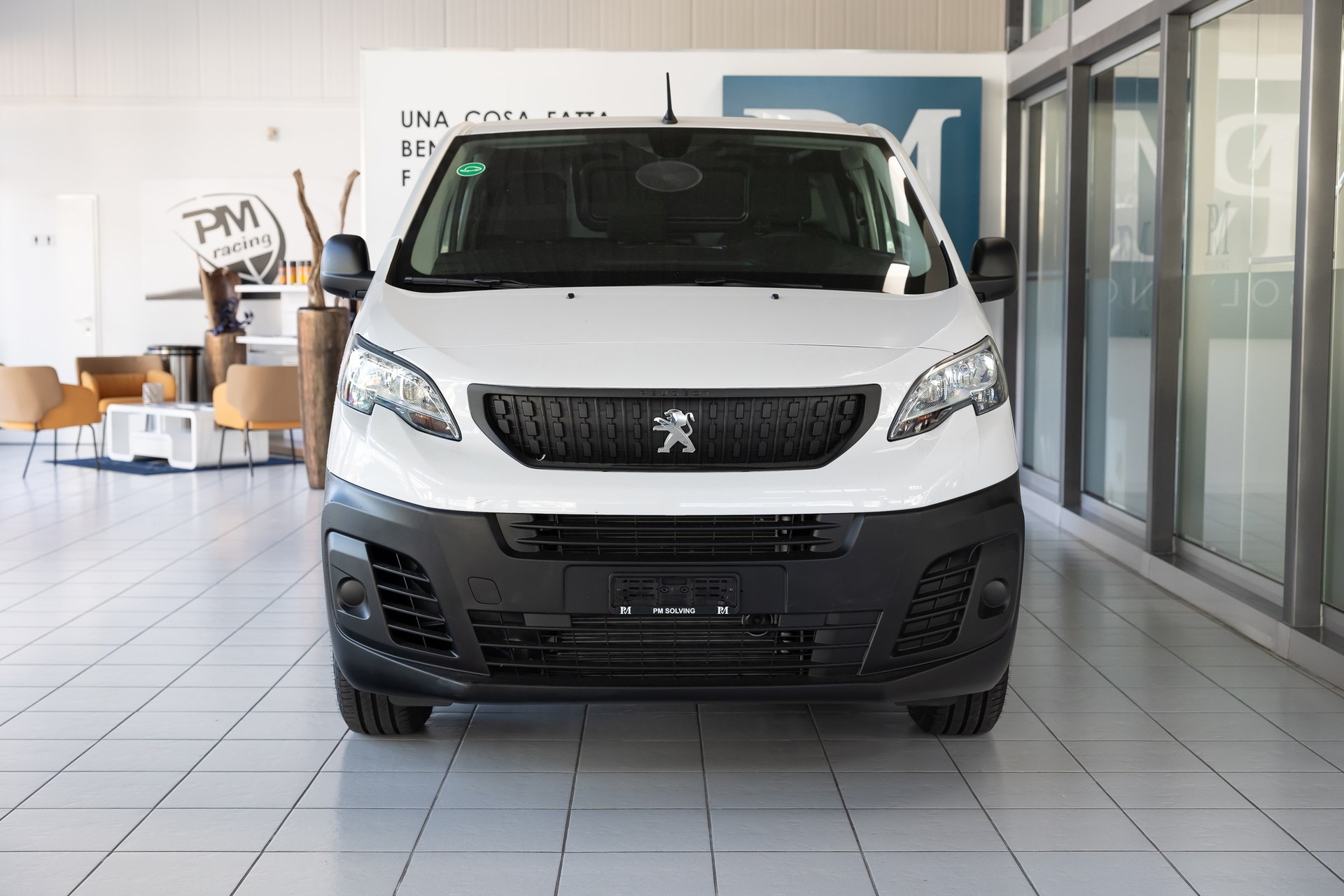 PEUGEOT E-Expert 75 KWh Standard-image-1