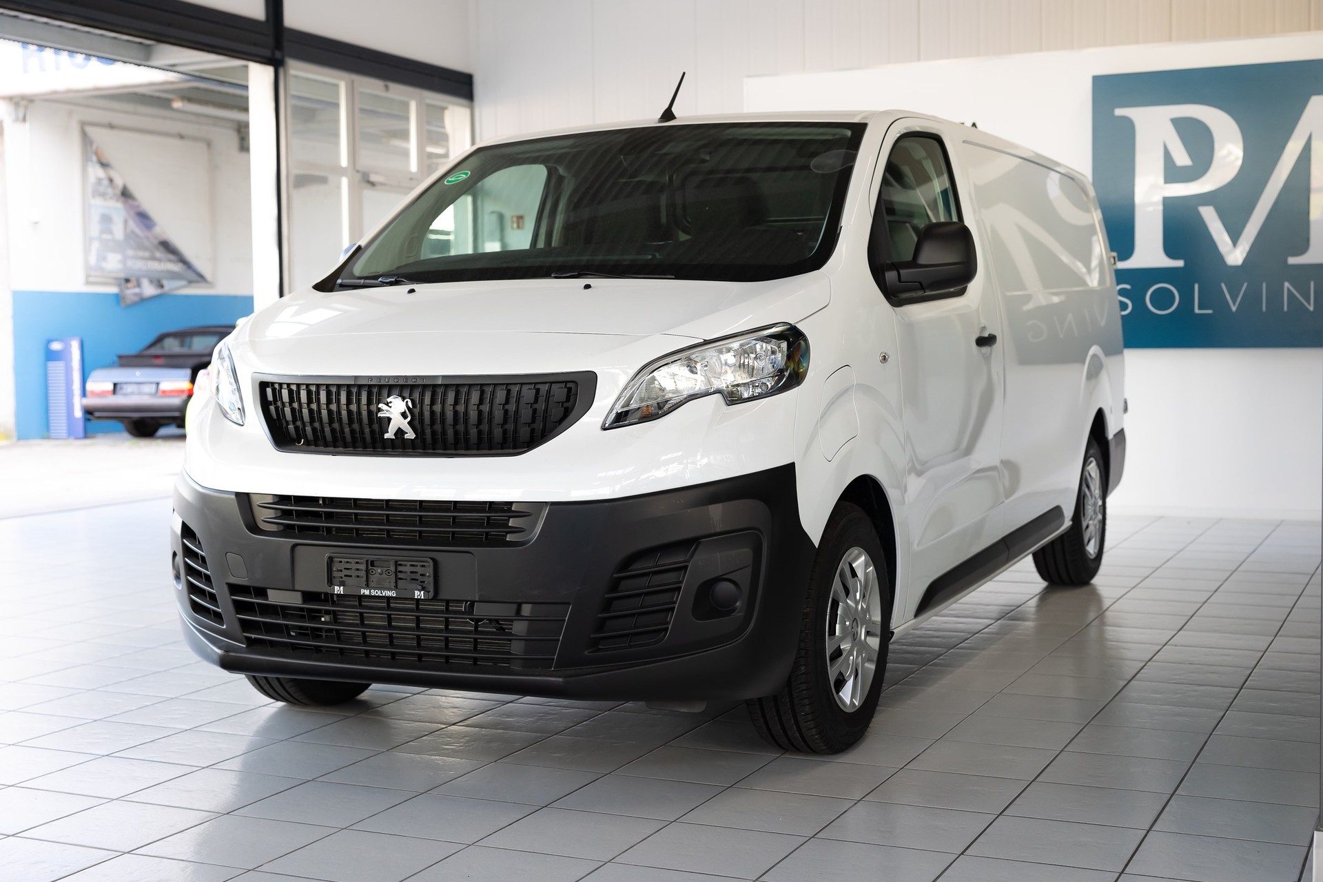 PEUGEOT E-Expert 75 KWh Standard-image-2