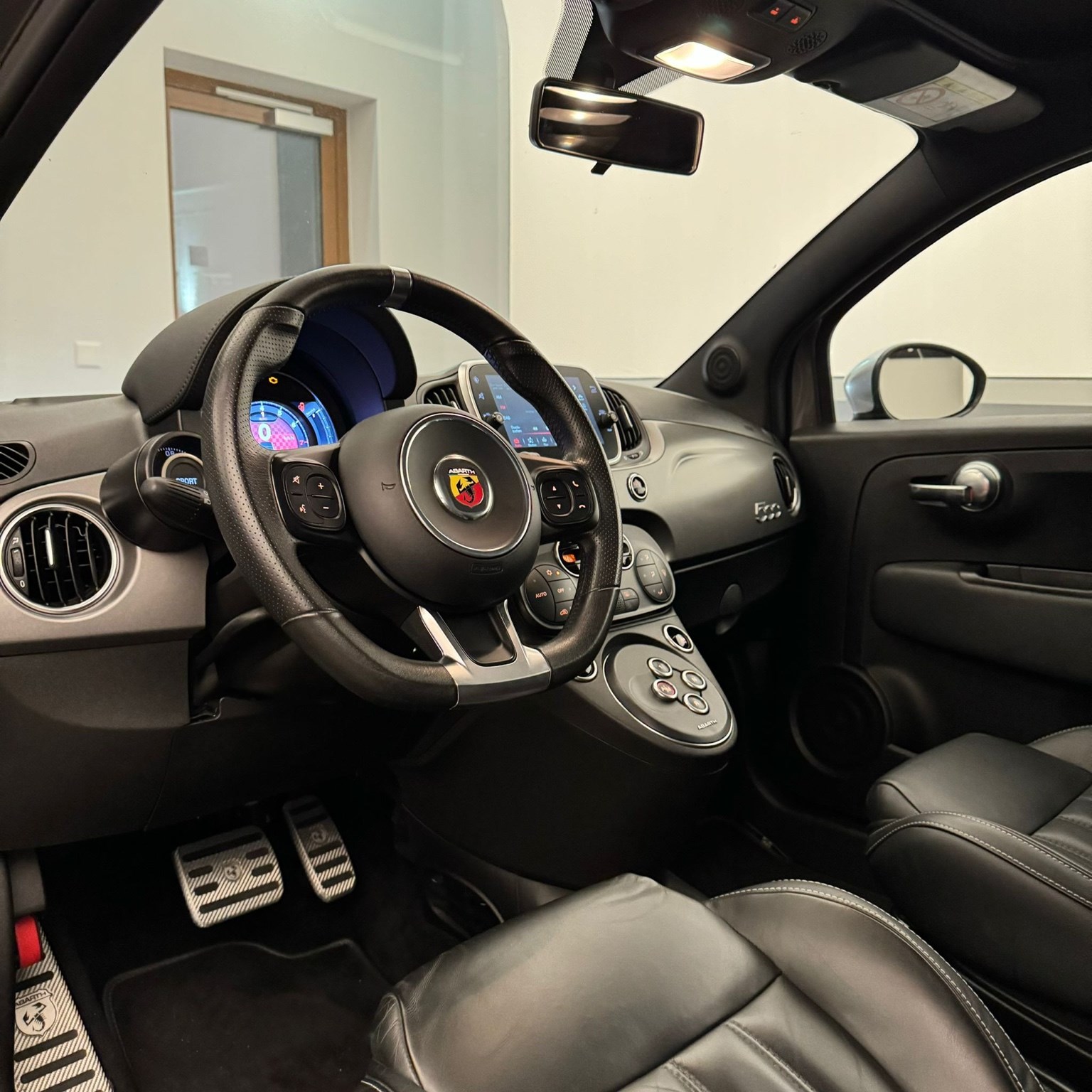 FIAT 595C 1.4 16V Turbo Abarth Turismo Dualogic-image-8