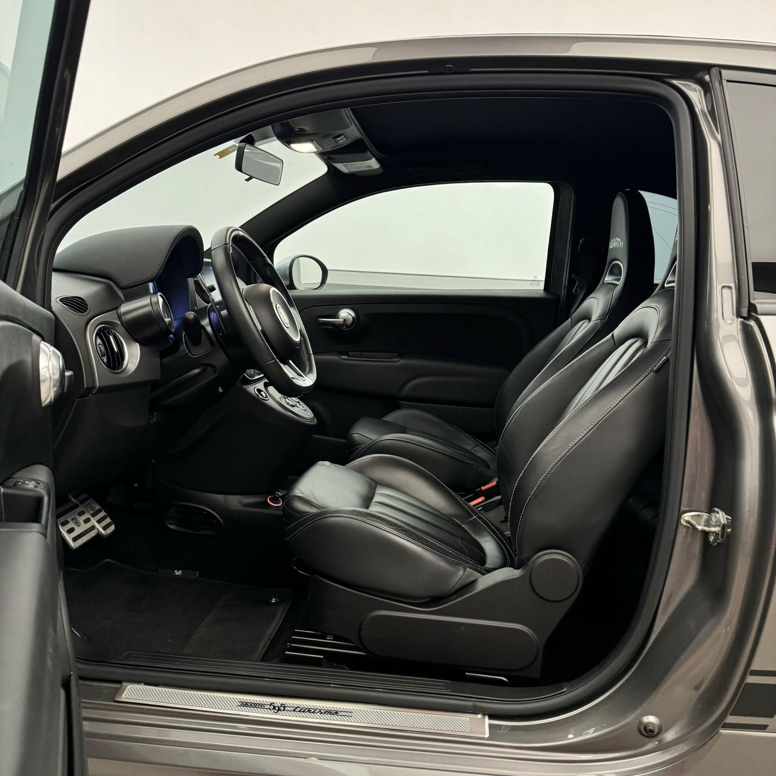 FIAT 595C 1.4 16V Turbo Abarth Turismo Dualogic-image-5
