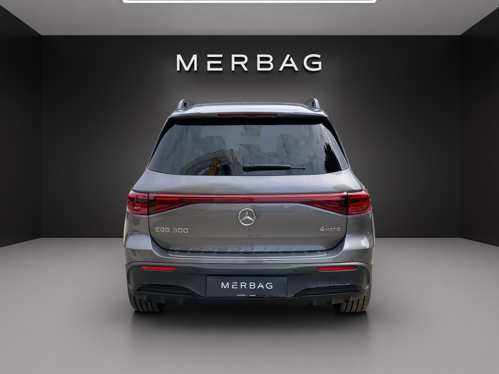 MERCEDES-BENZ EQB 300 AMG Line 4Matic-image-4