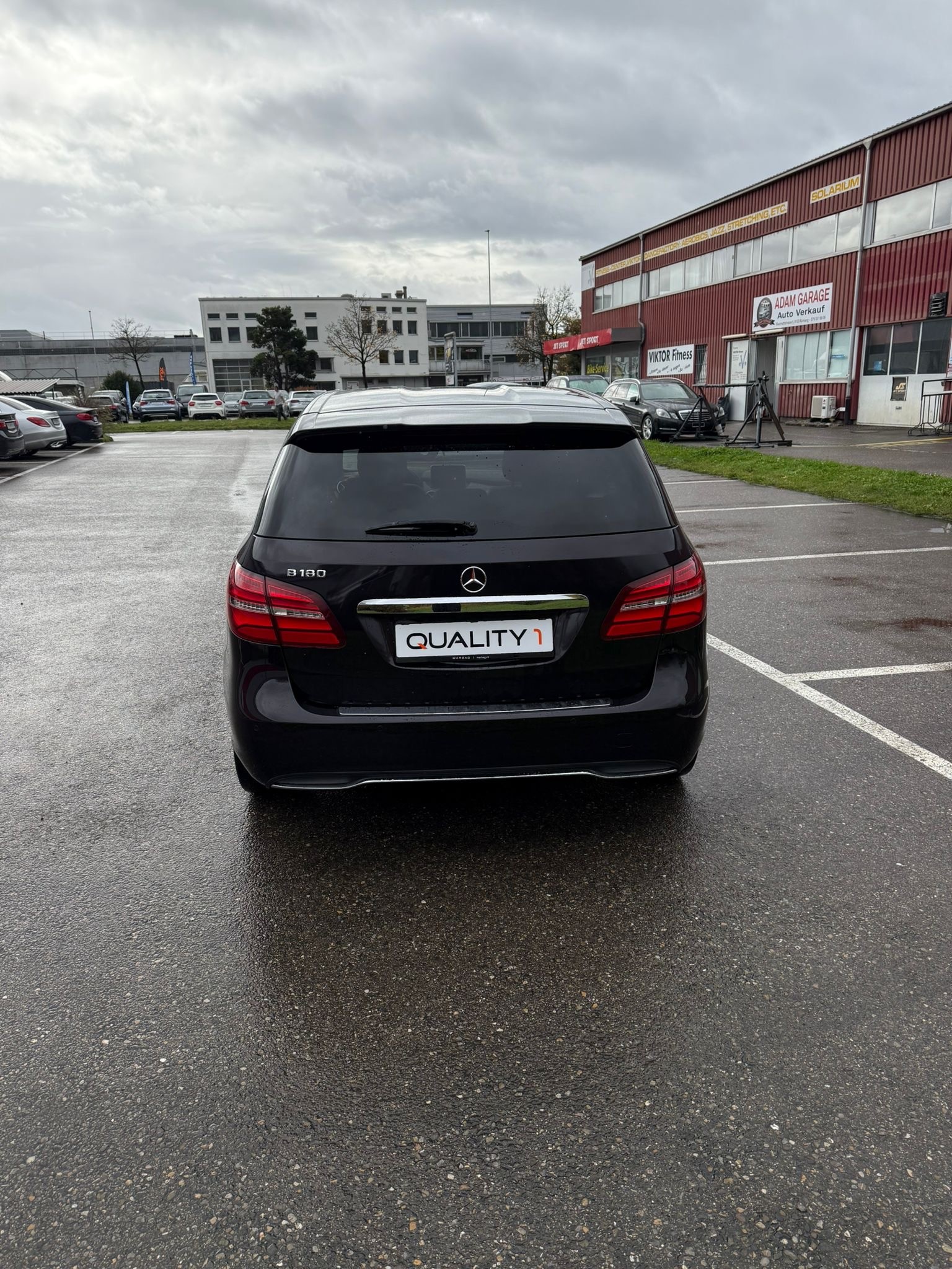 MERCEDES-BENZ B 180 Style 7G-DCT-image-3