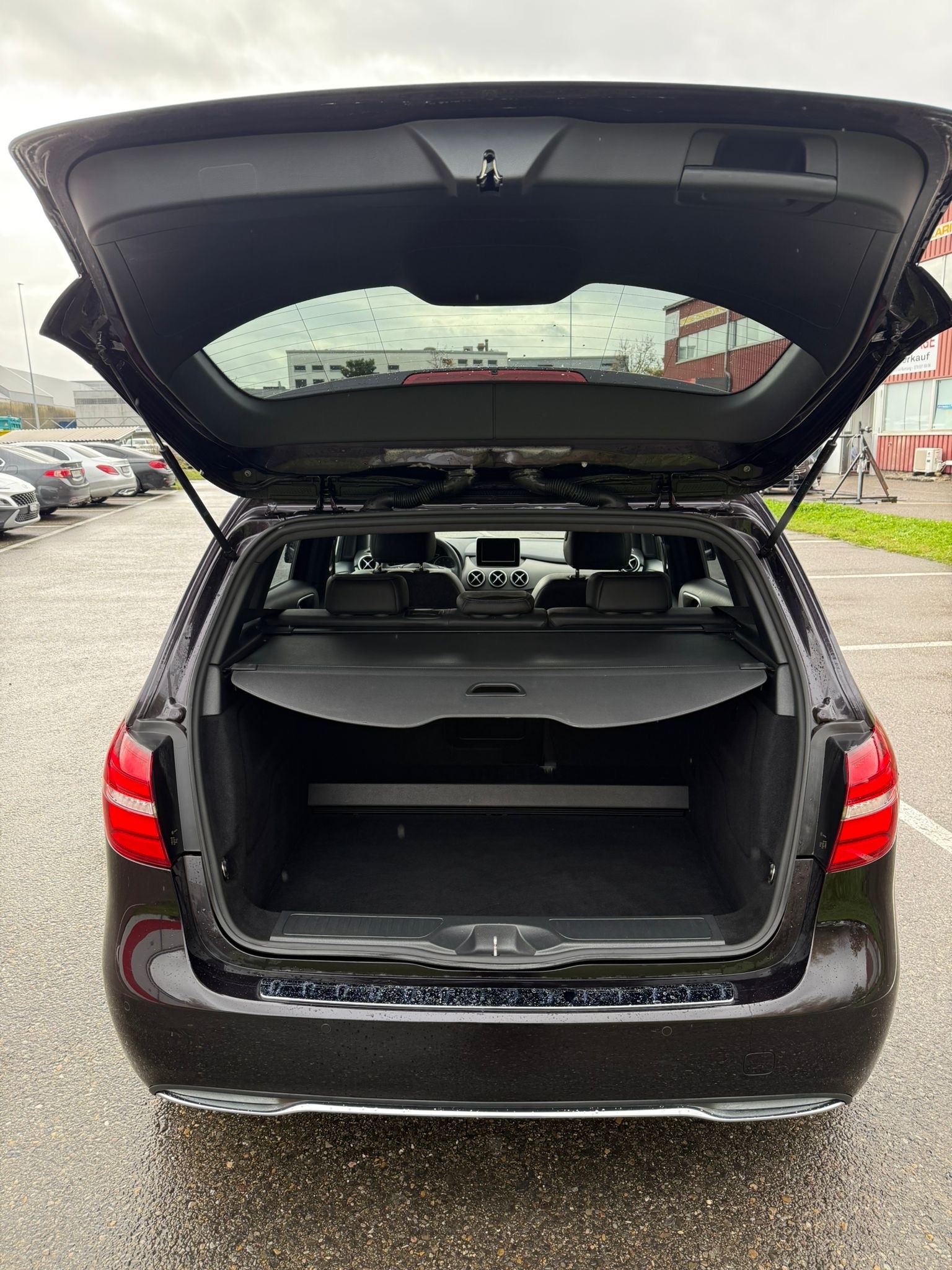 MERCEDES-BENZ B 180 Style 7G-DCT-image-6