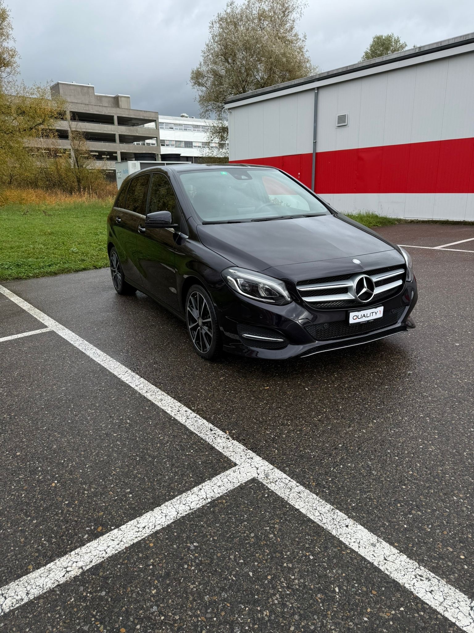 MERCEDES-BENZ B 180 Style 7G-DCT-image-1
