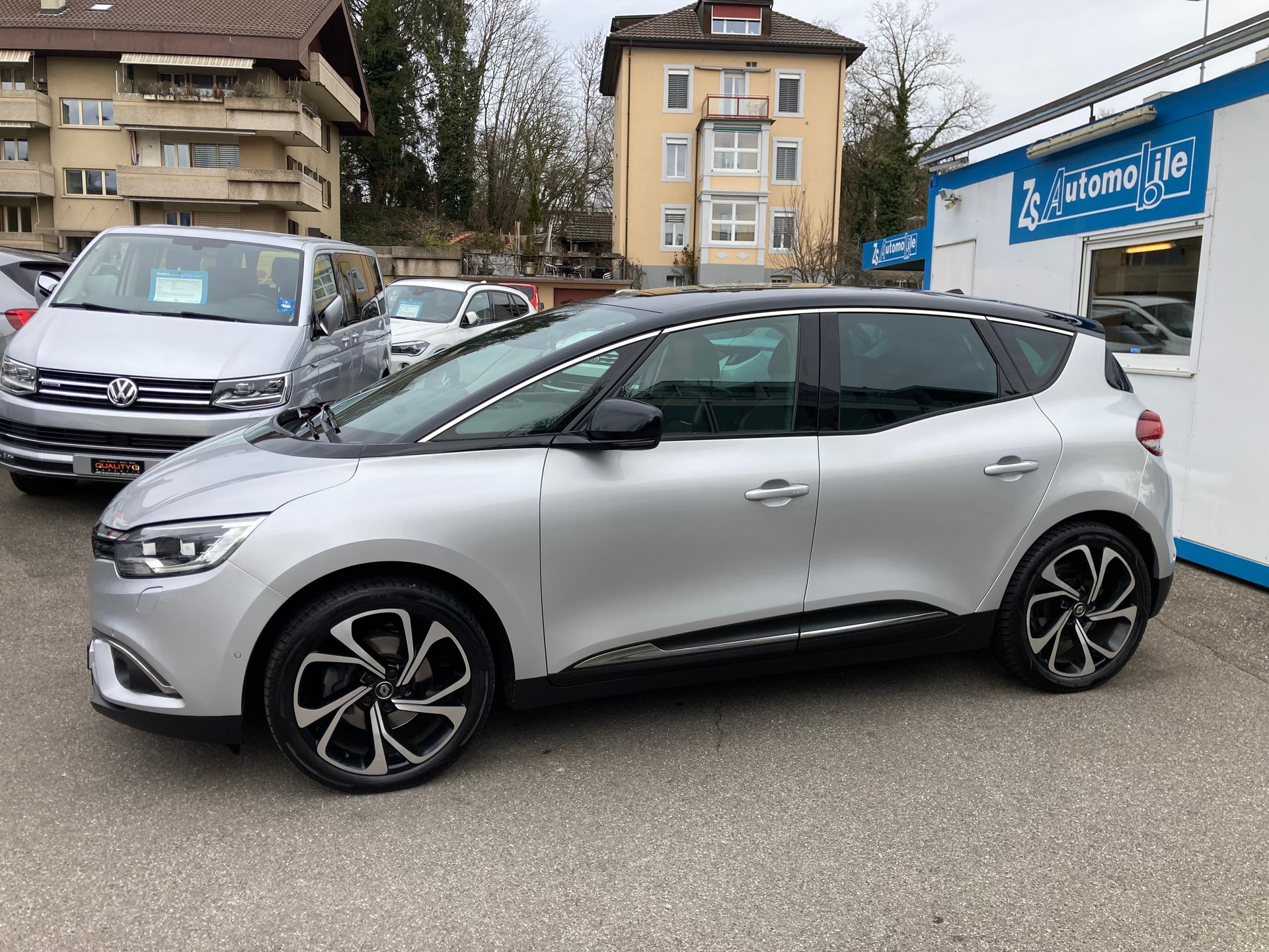 RENAULT Scénic 1.3 16V Turbo Intens EDC-image-1