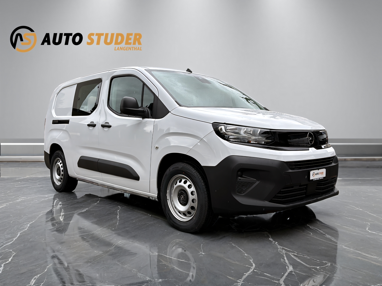 OPEL Combo-e Cargo 2.4 t XL Electric-showroom-element-2