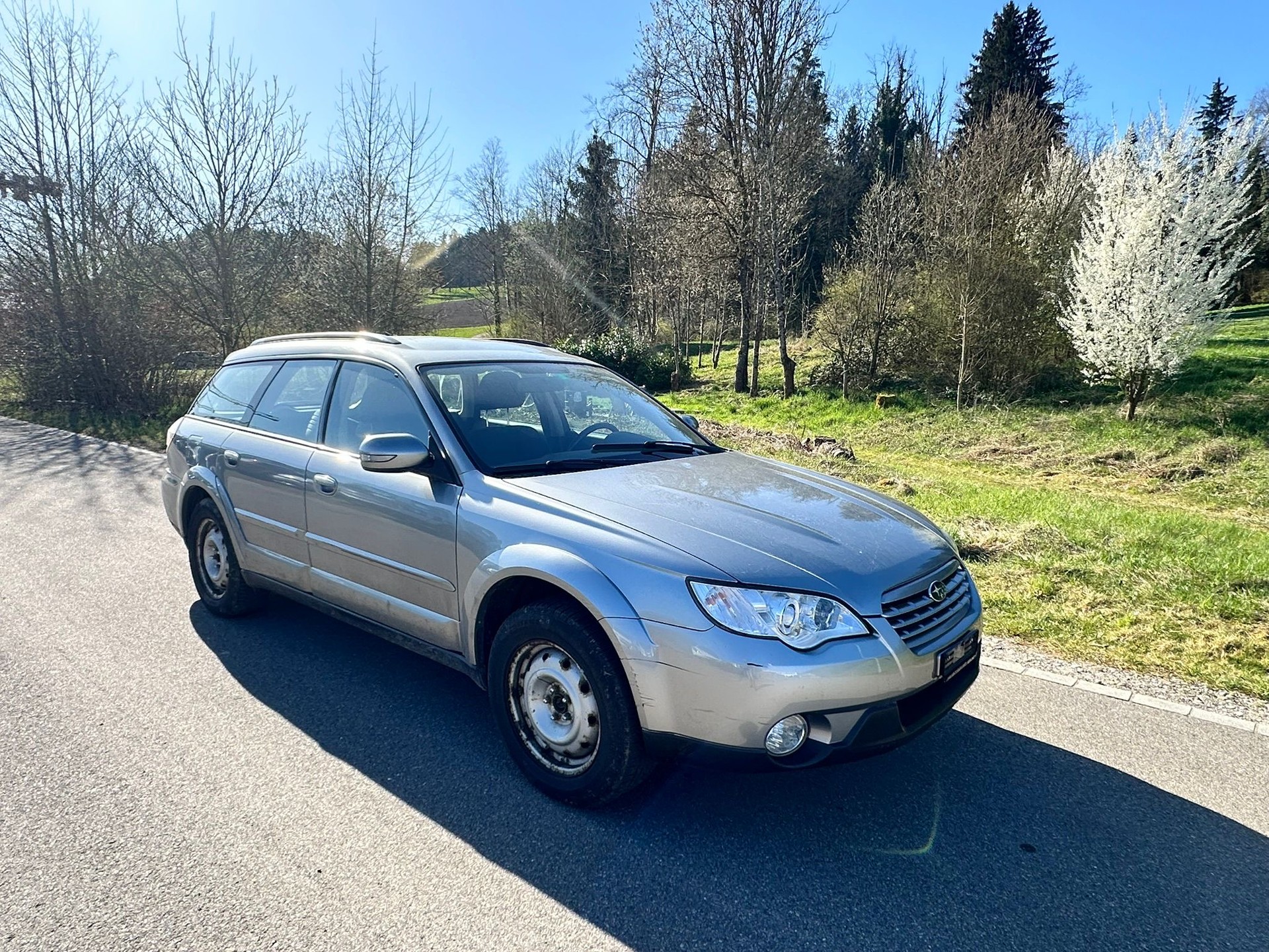 SUBARU Outback 2.5i AWD Comfort De Luxe Automatic-image-1