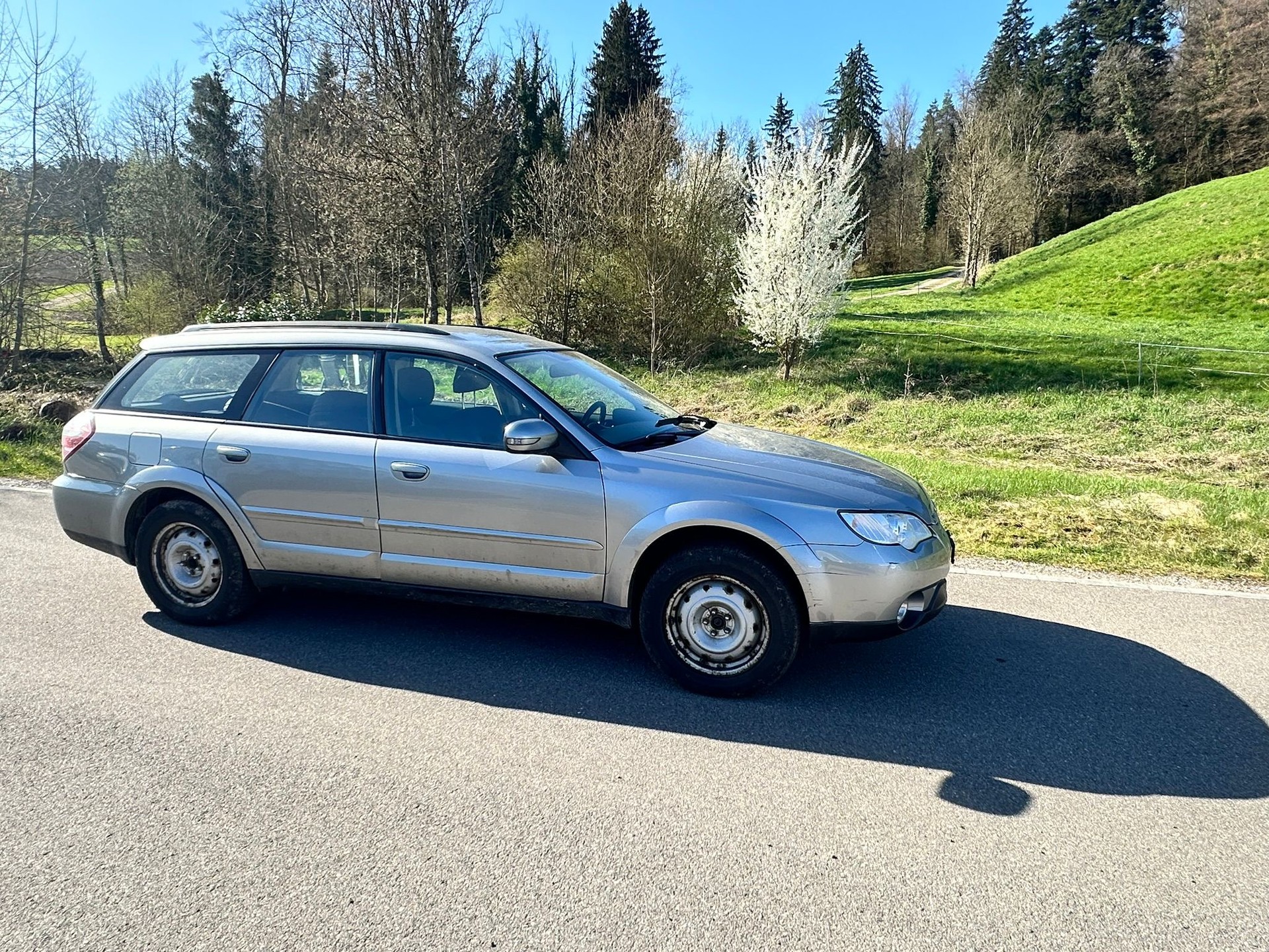 SUBARU Outback 2.5i AWD Comfort De Luxe Automatic-image-2
