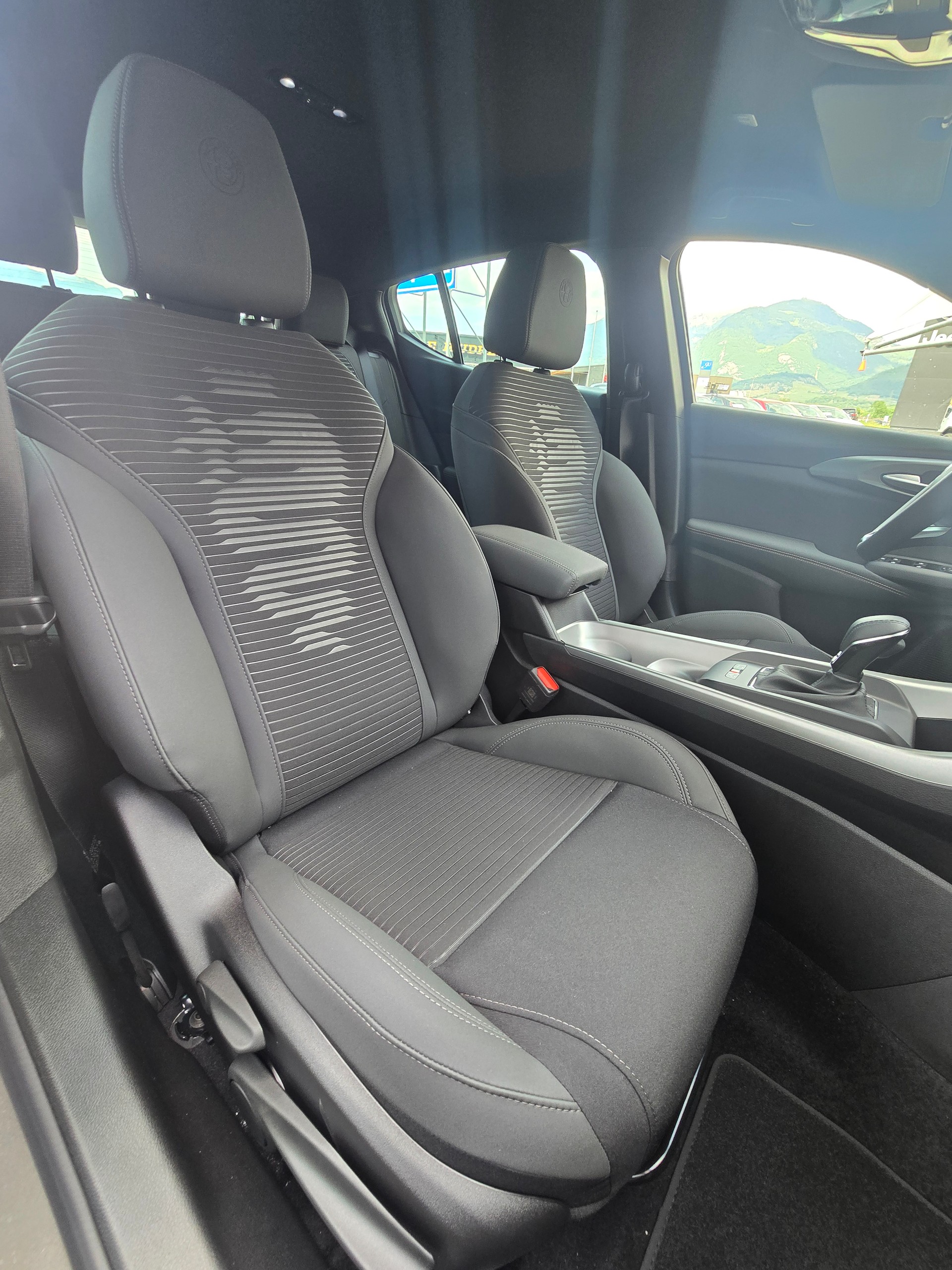 ALFA ROMEO Tonale 1.3 Plug-in-Hybrid Q4 Sprint Edition-image-17