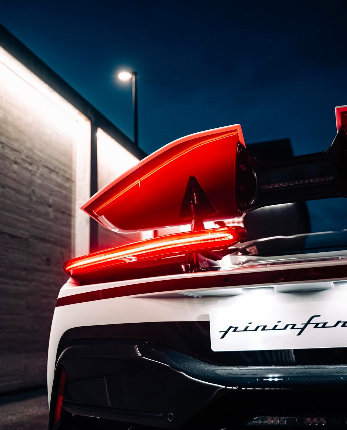 PININFARINA Battista Modulo-image-8