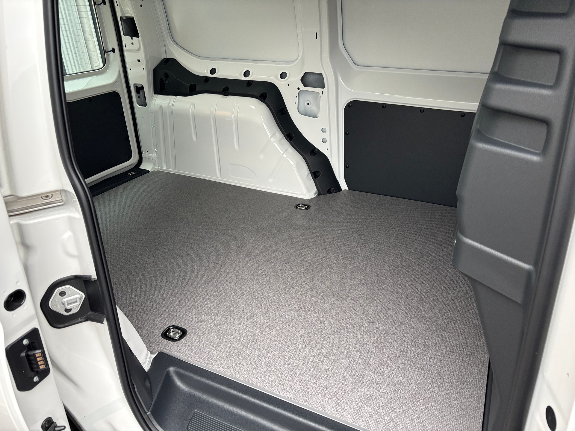 VW Caddy Maxi 2.0 TDI Cargo 4x4-image-6