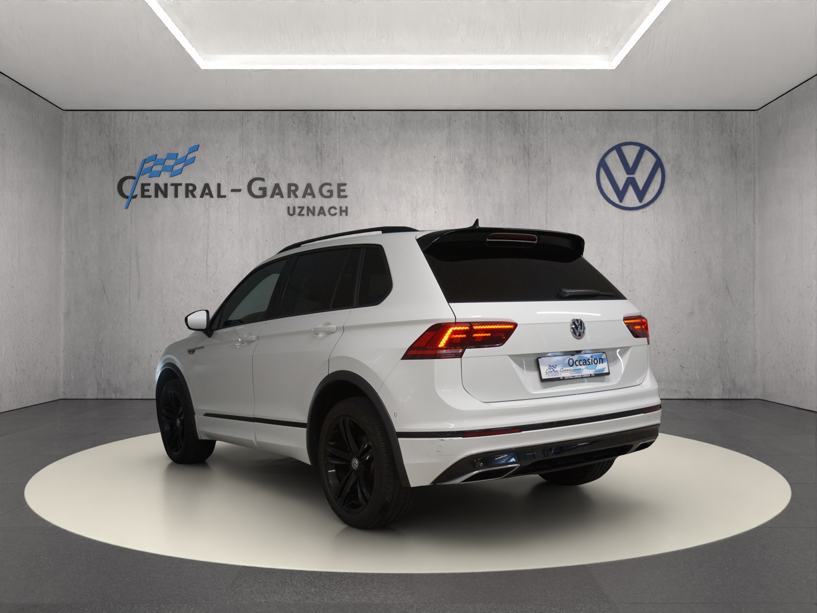 VW Tiguan 2.0TSI Highline 4Motion DSG-image-2