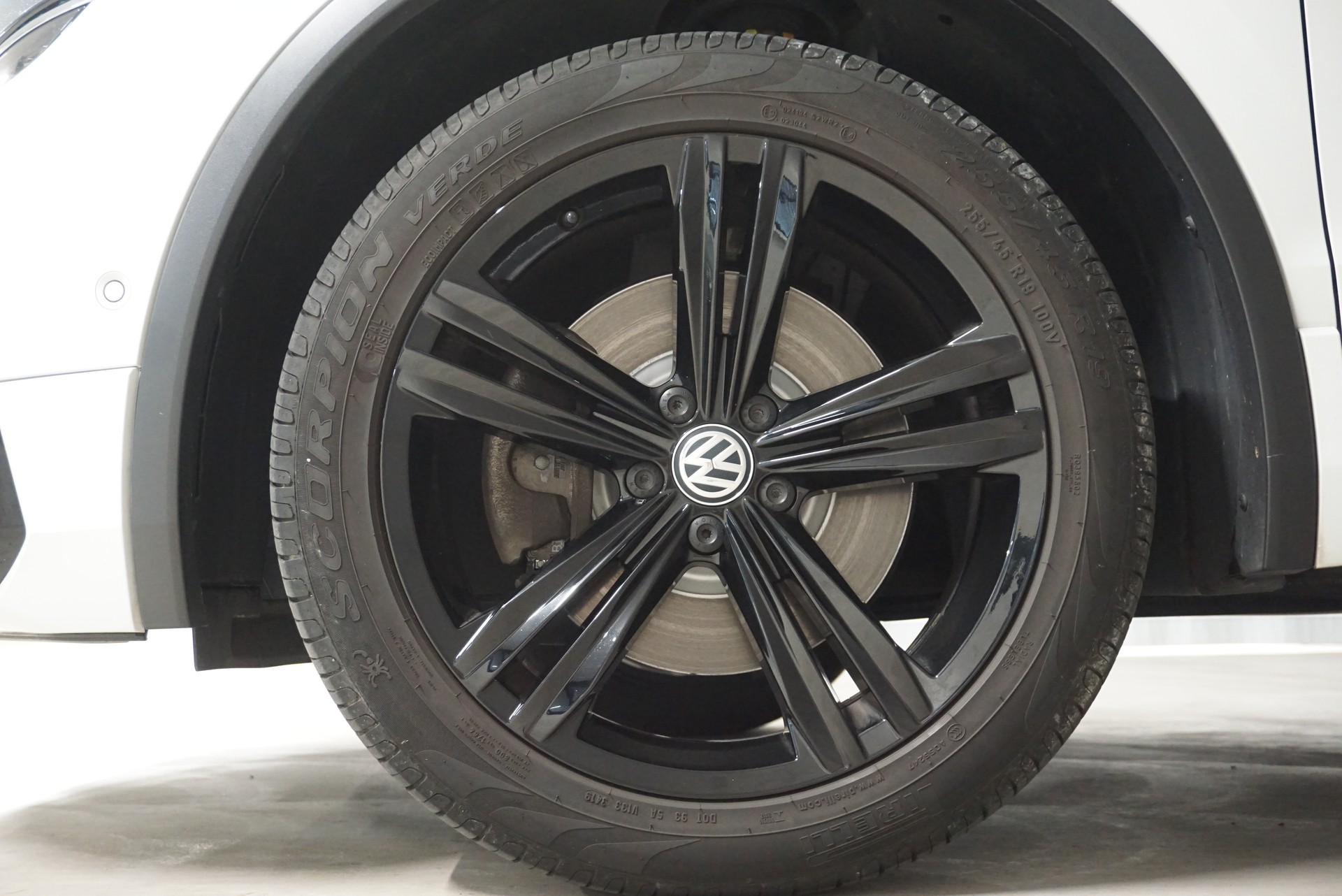 VW Tiguan 2.0TSI Highline 4Motion DSG-image-12