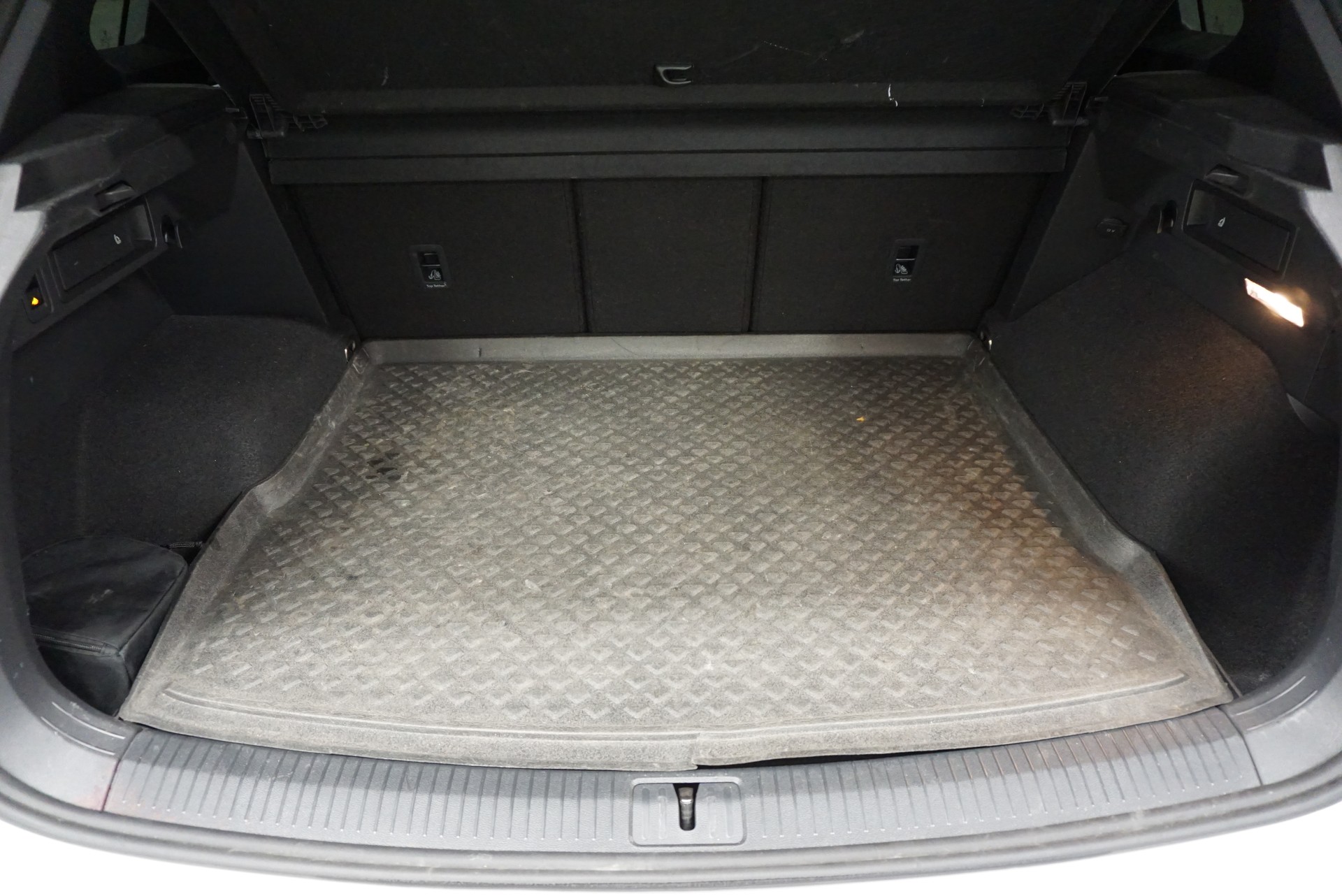 VW Tiguan 2.0TSI Highline 4Motion DSG-image-11