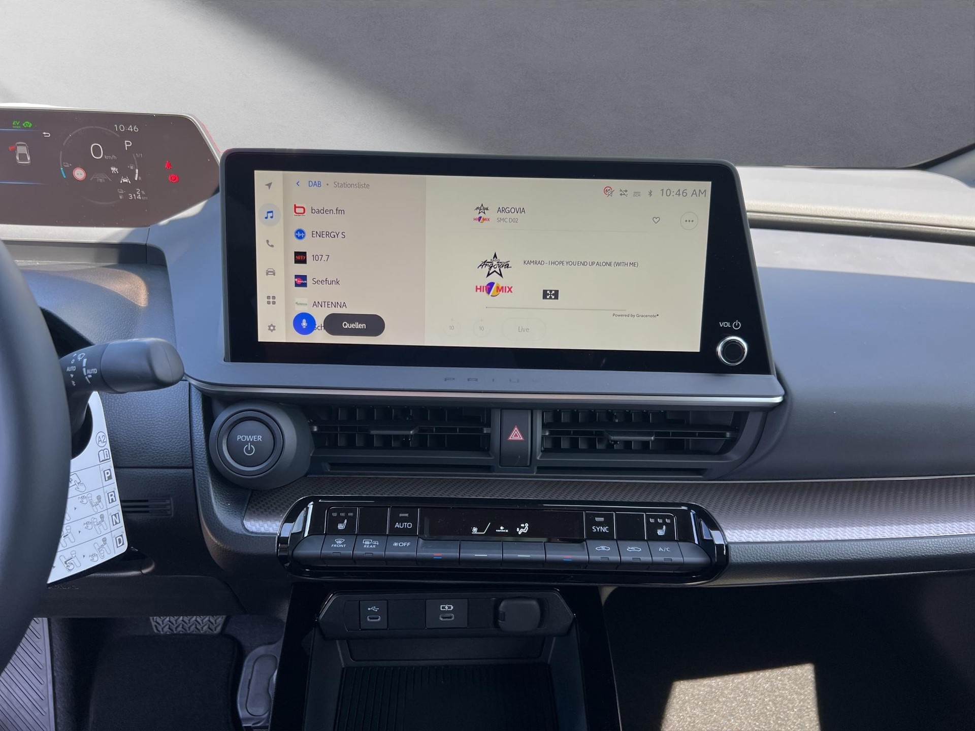 TOYOTA Prius 2.0 Plug-In-Hybrid Style-image-5