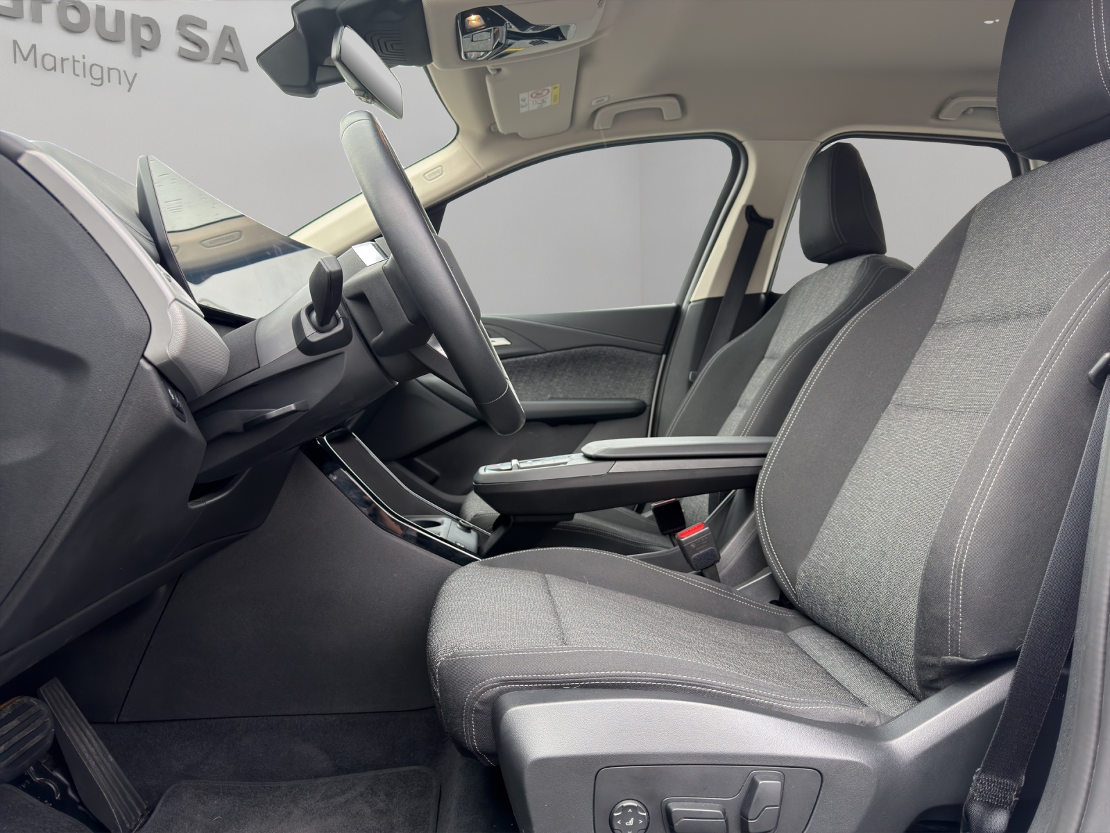 BMW 220i Active Tourer DKG-image-10