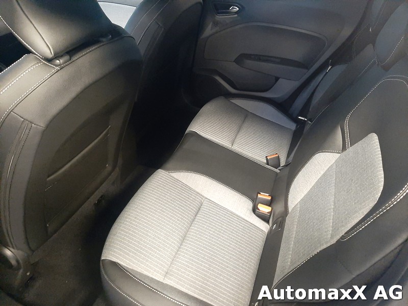 RENAULT Clio 1.6 E-Tech techno-image-13