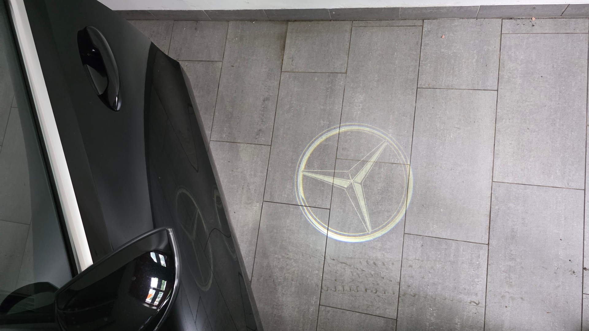 MERCEDES-BENZ C 220 d T 4Matic Avantgarde-image-6