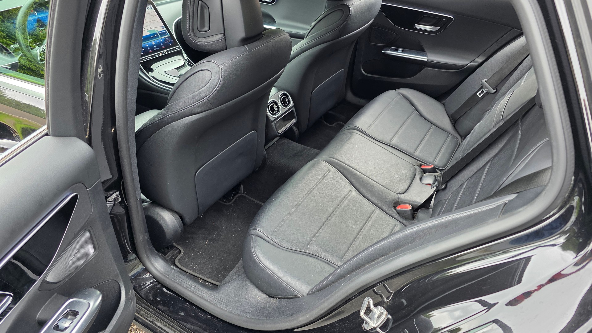 MERCEDES-BENZ C 220 d T 4Matic Avantgarde-image-11