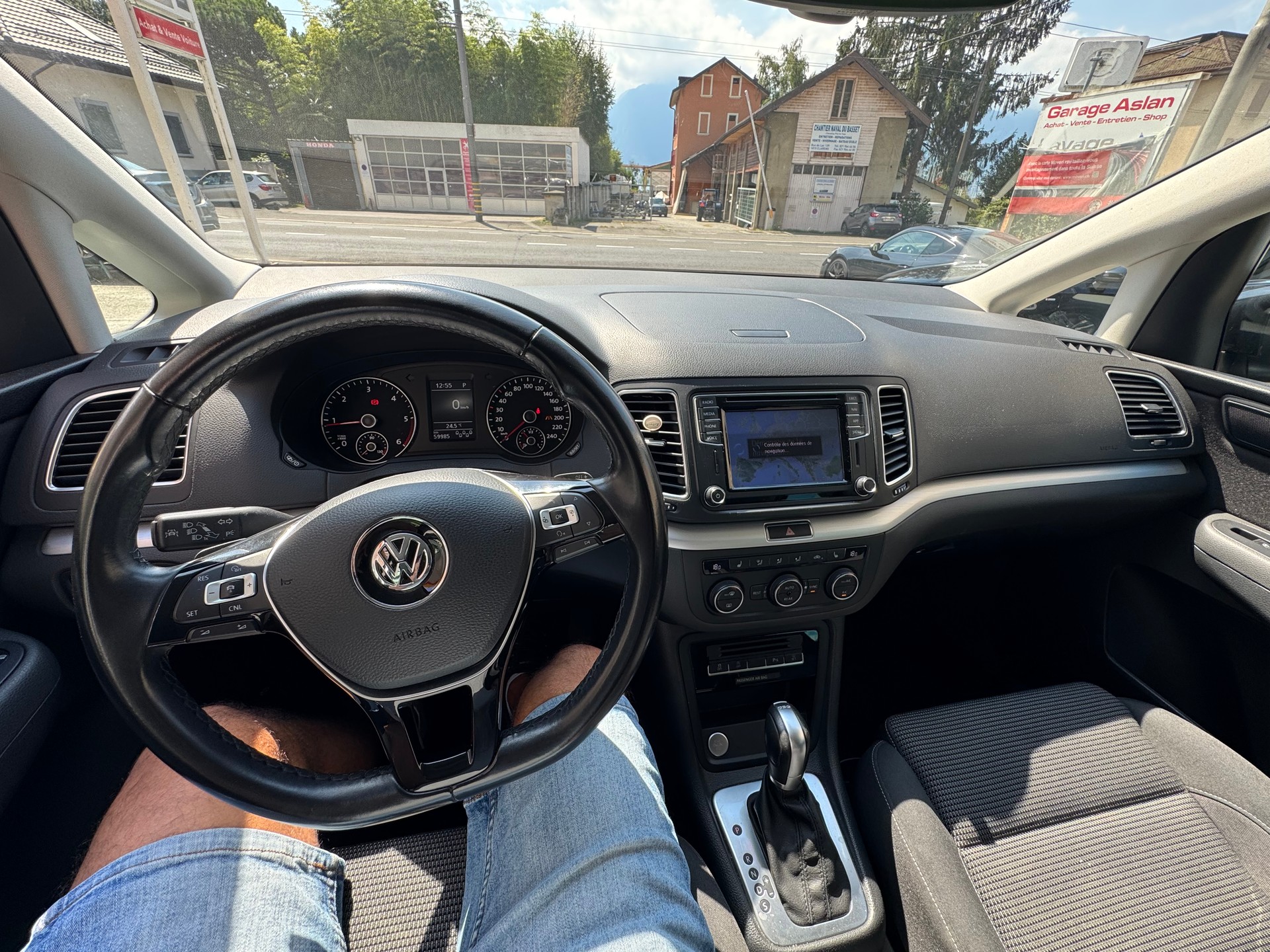 VW Sharan 2.0 TDI BMT Comfortline DSG-image-9