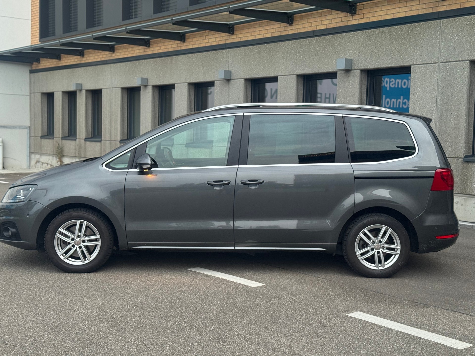 SEAT Alhambra 2.0 TDI Style DSG-image-6
