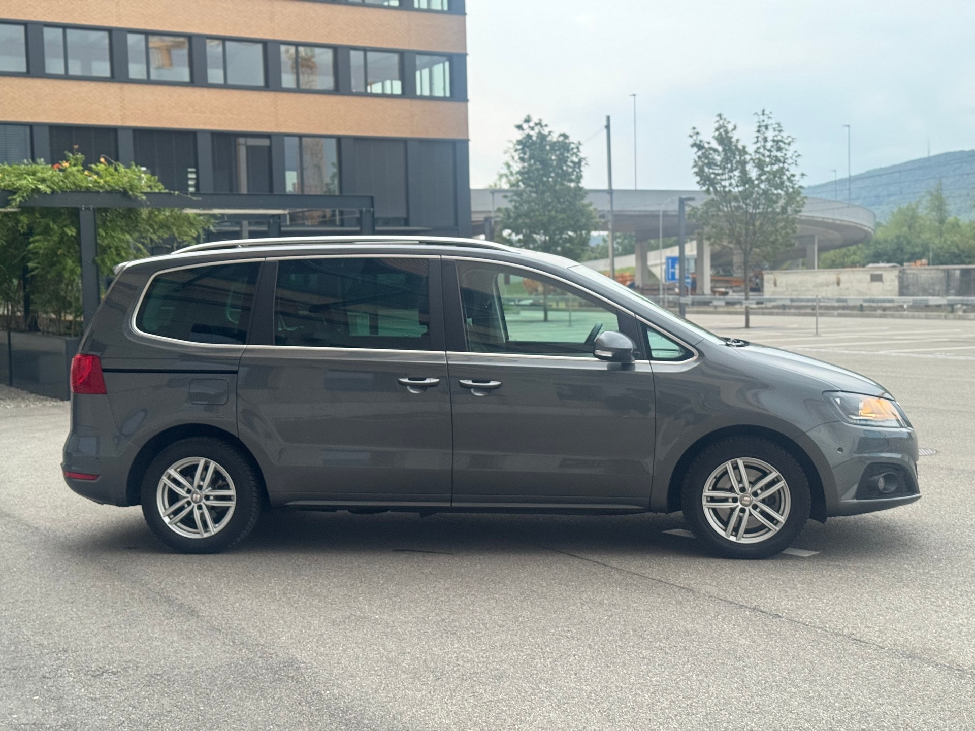 SEAT Alhambra 2.0 TDI Style DSG-image-4