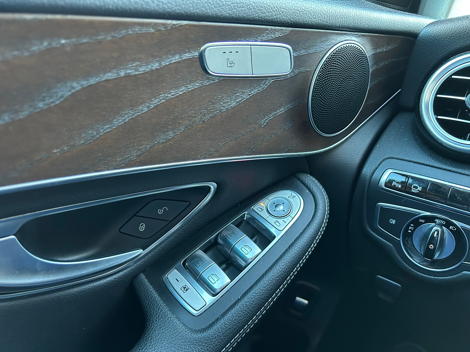 MERCEDES-BENZ GLC 220 d Exclusive 4Matic-image-12