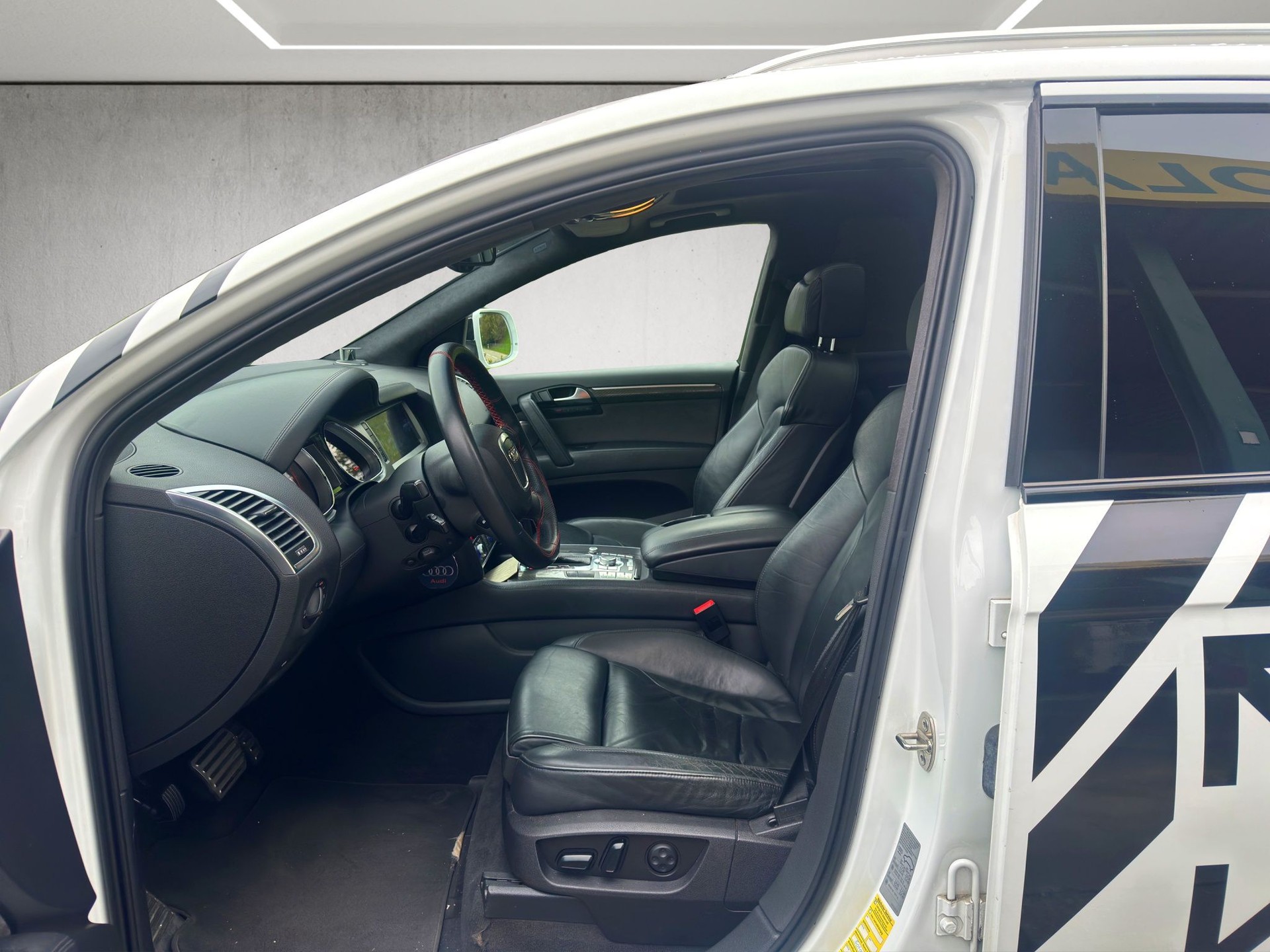 AUDI Q7 6.0 TDI V12 quattro tiptronic-image-12
