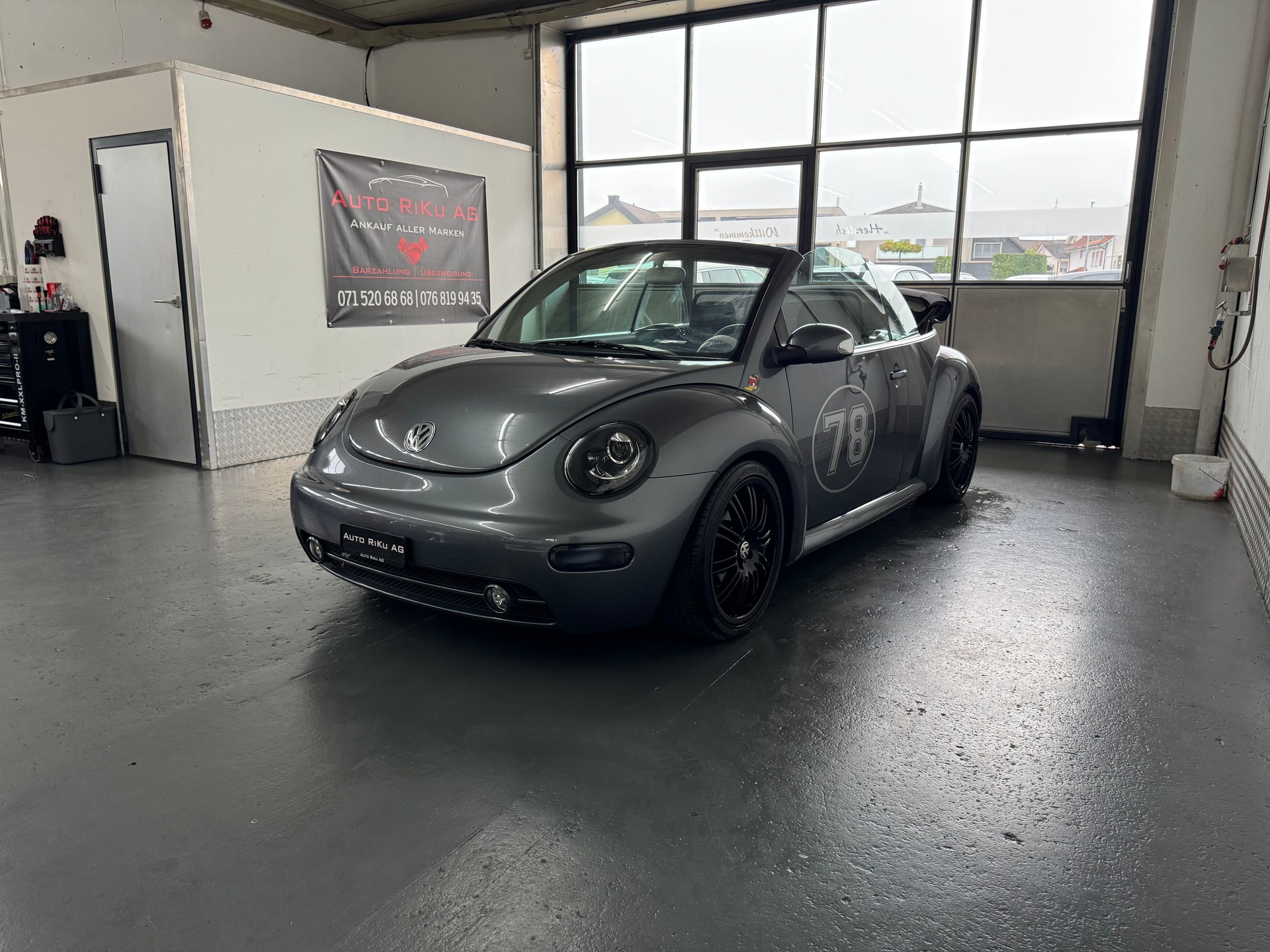 VW Beetle Cabrio 1.6-image-11