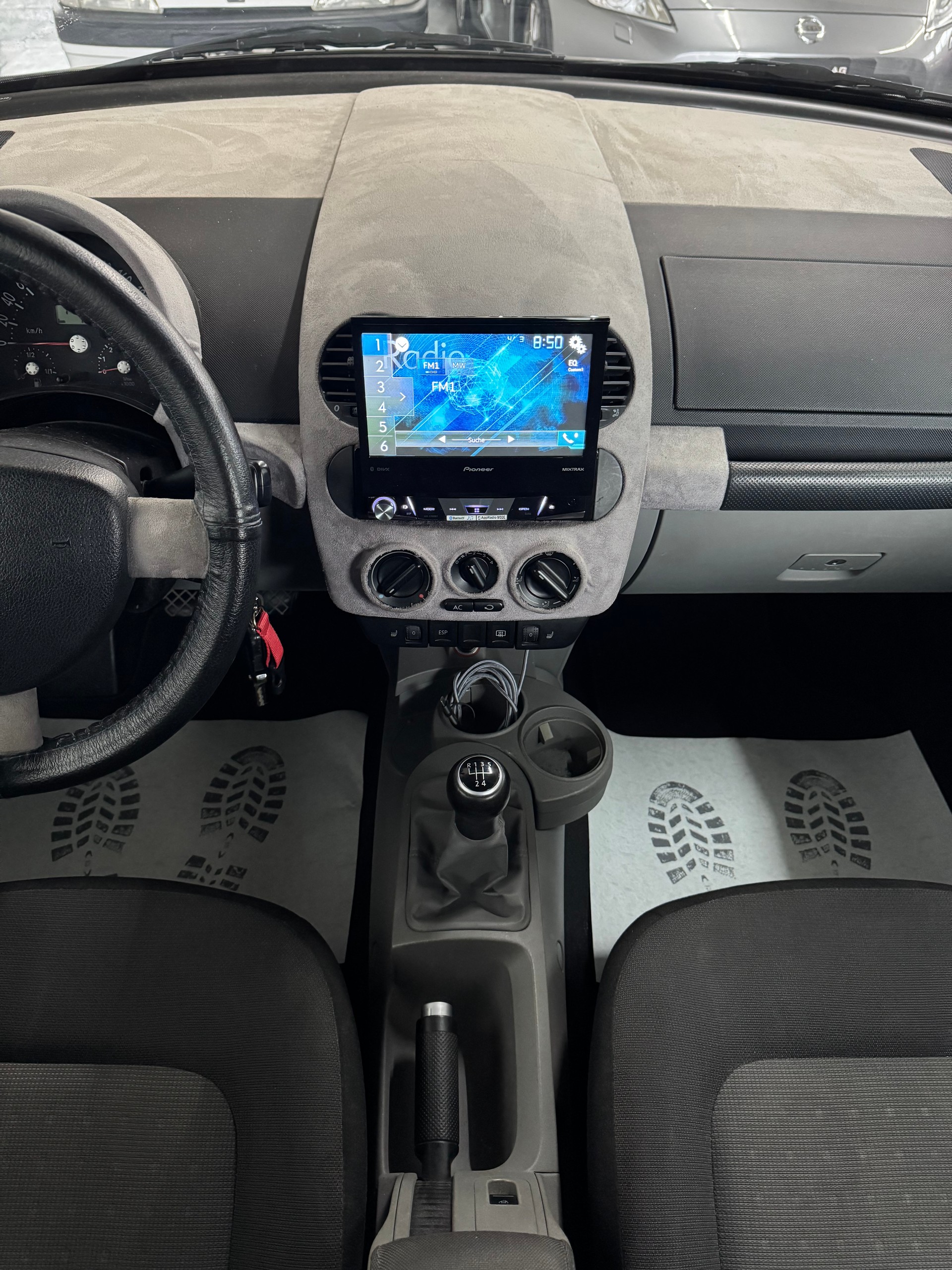 VW Beetle Cabrio 1.6-image-28