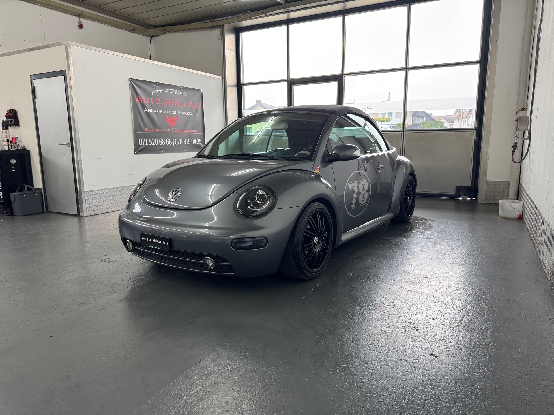 VW Beetle Cabrio 1.6-image-10