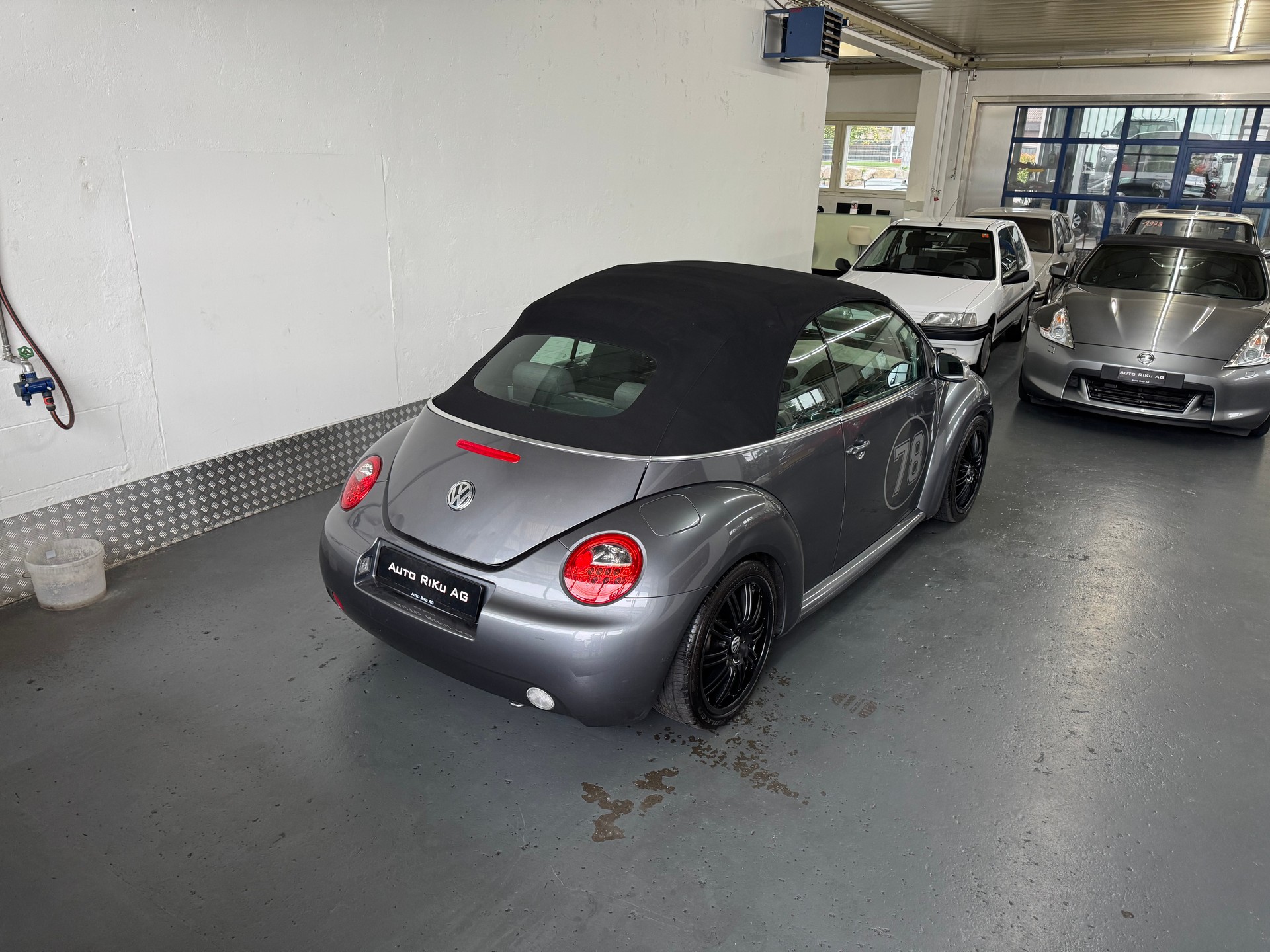 VW Beetle Cabrio 1.6-image-15