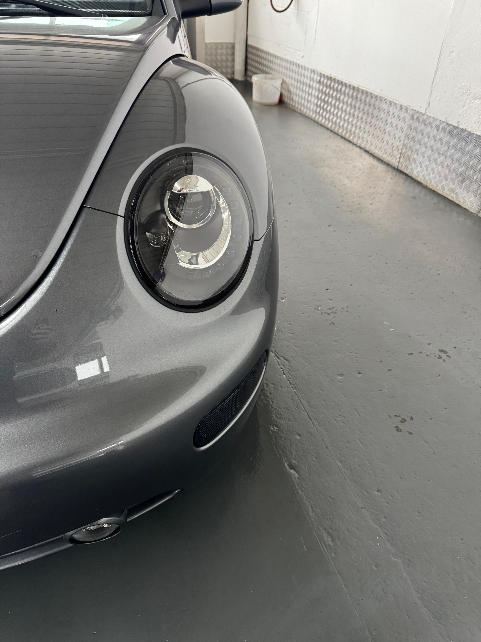 VW Beetle Cabrio 1.6-image-7