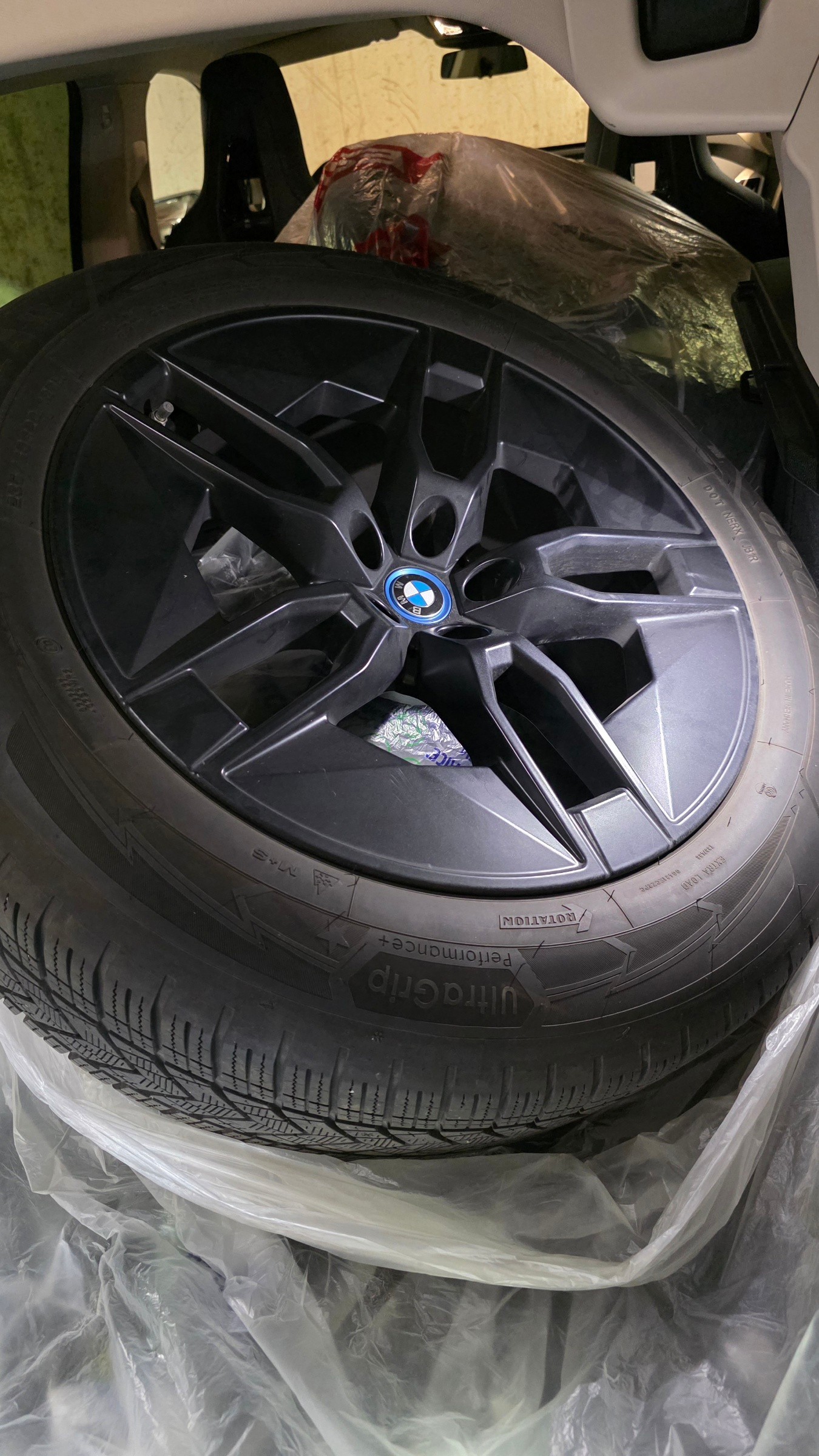 BMW iX xDrive50-image-10