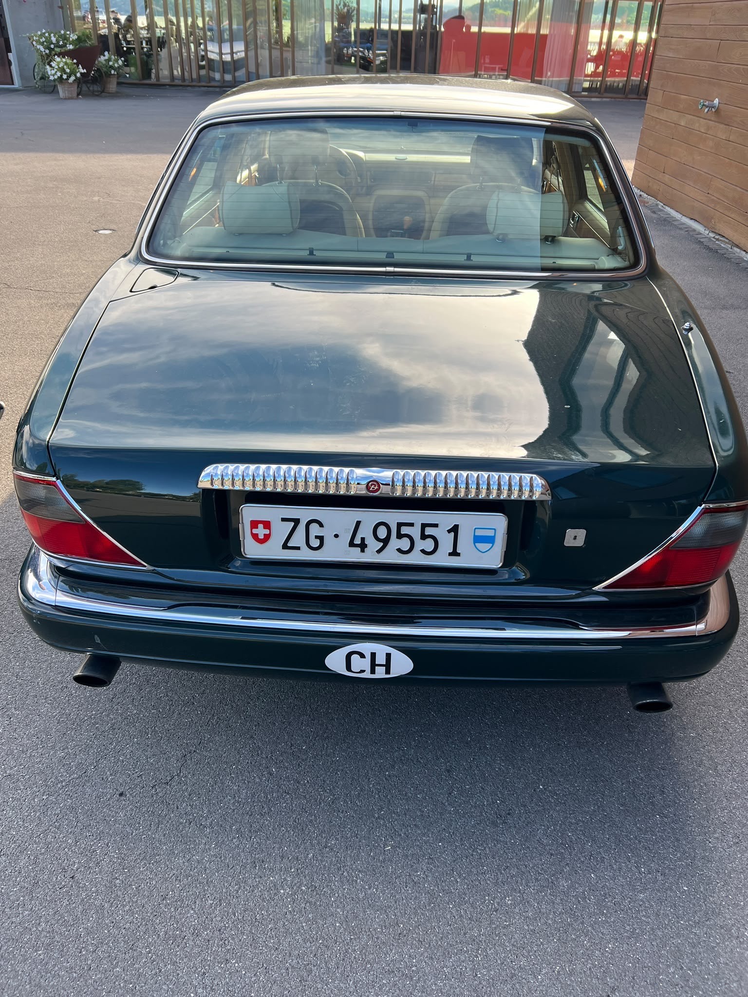 DAIMLER 6.0 Double Six-image-3
