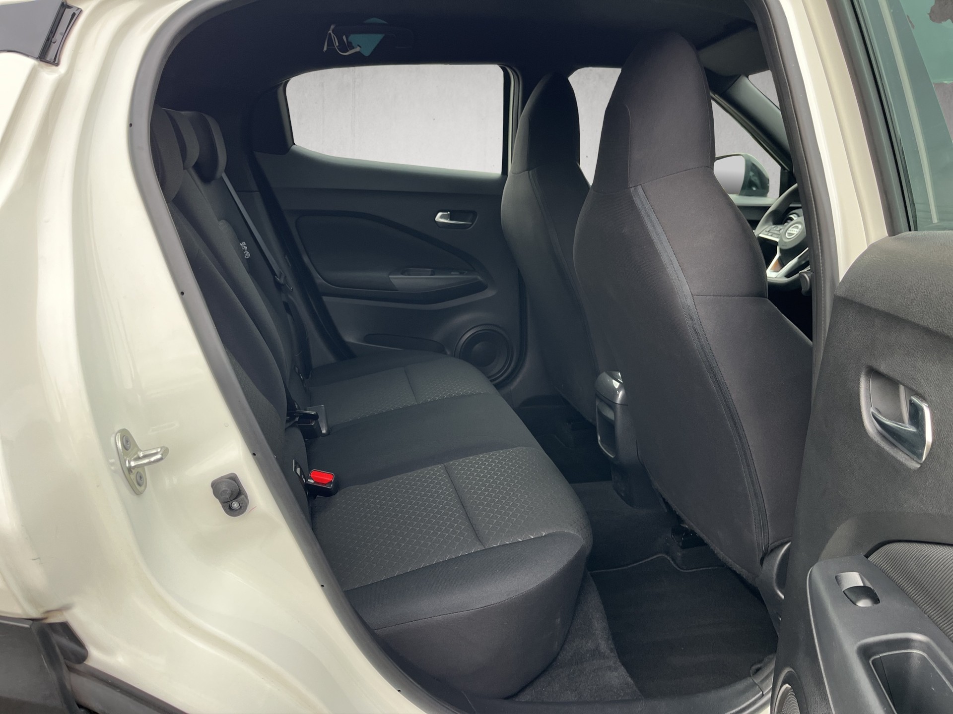 NISSAN Juke 1.0 DIG-T tekna-image-13