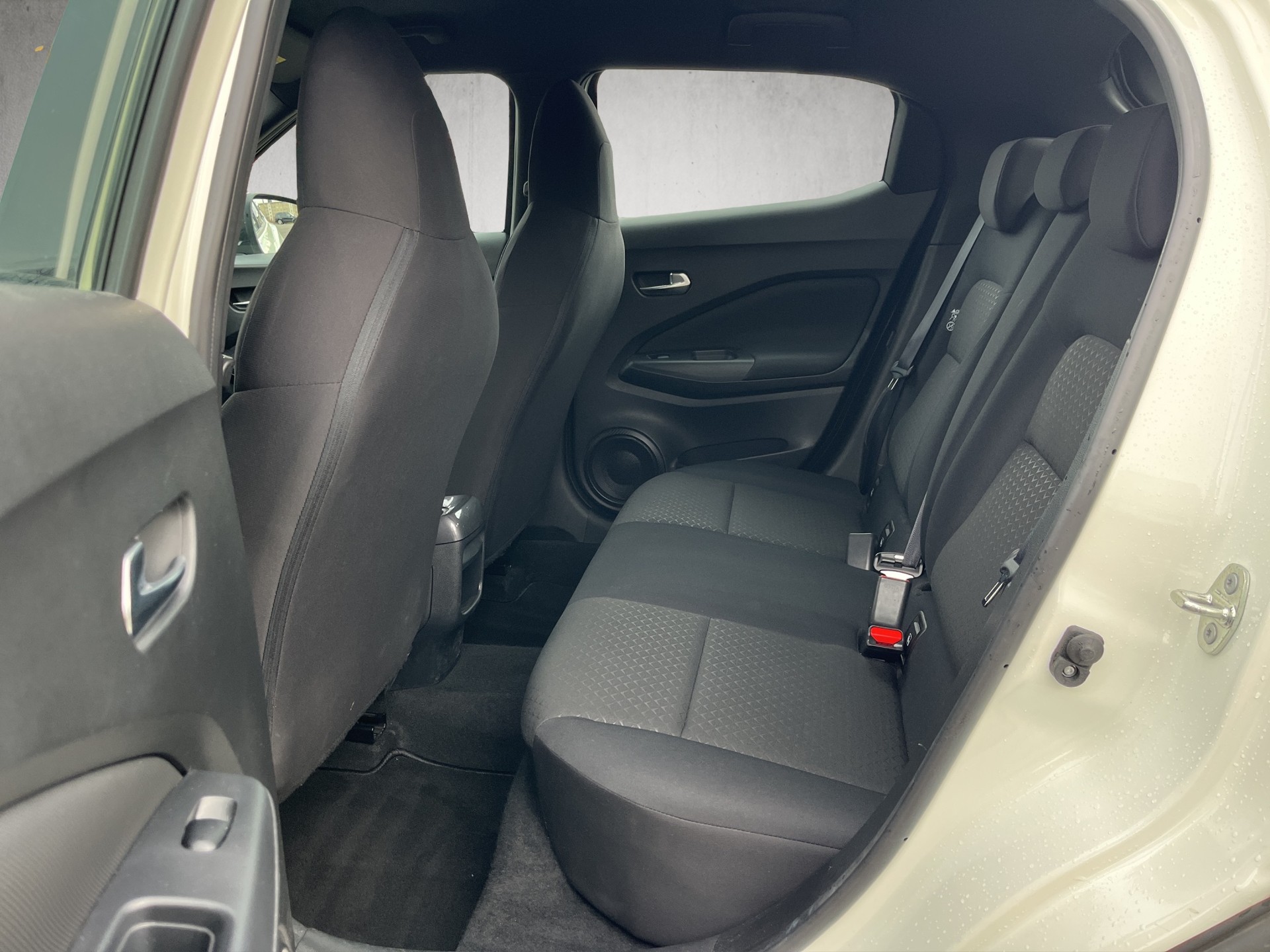 NISSAN Juke 1.0 DIG-T tekna-image-12
