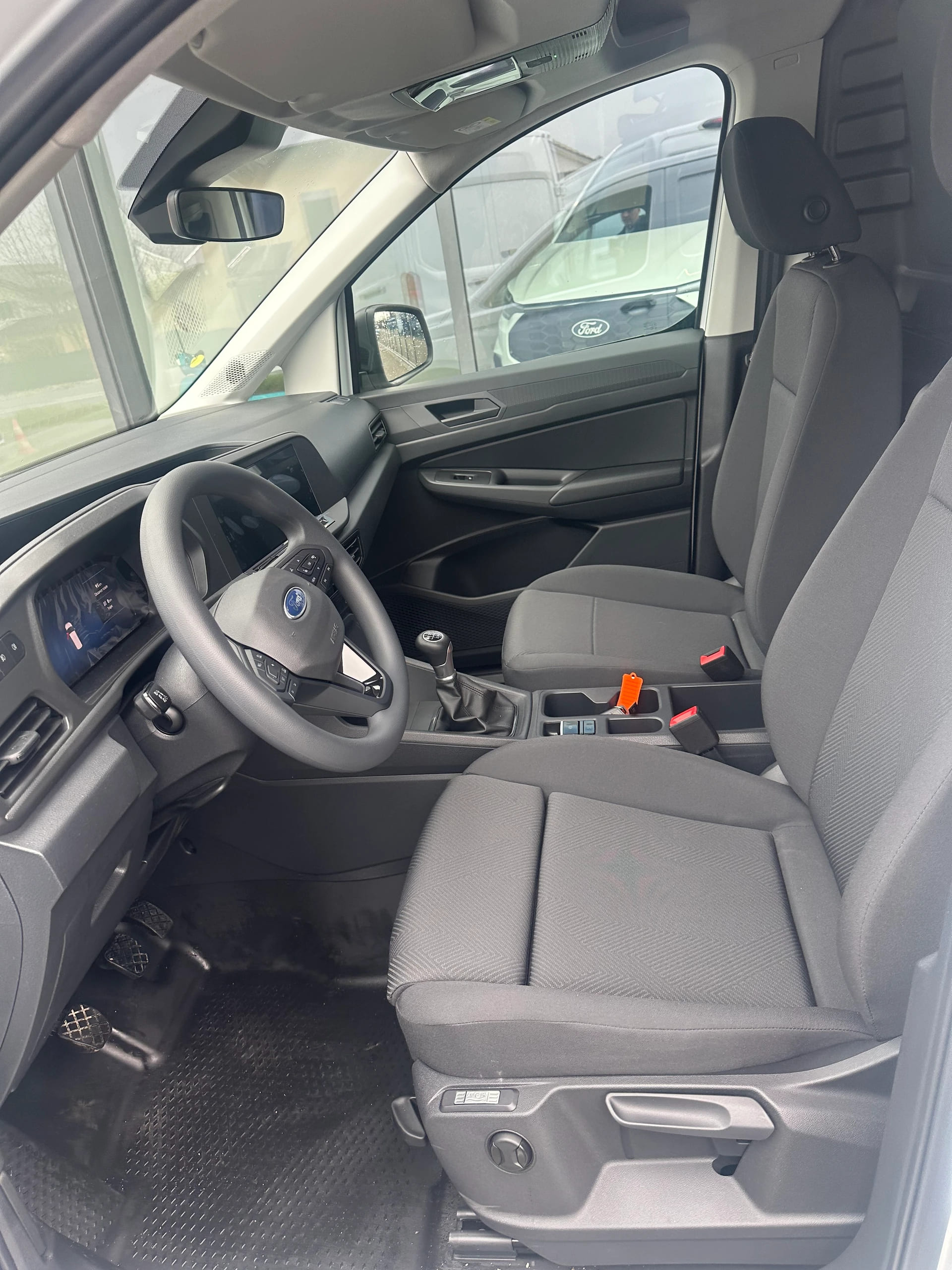 FORD Grand Transit Connect fourg. 2 Trend/102CV/Man.-image-9
