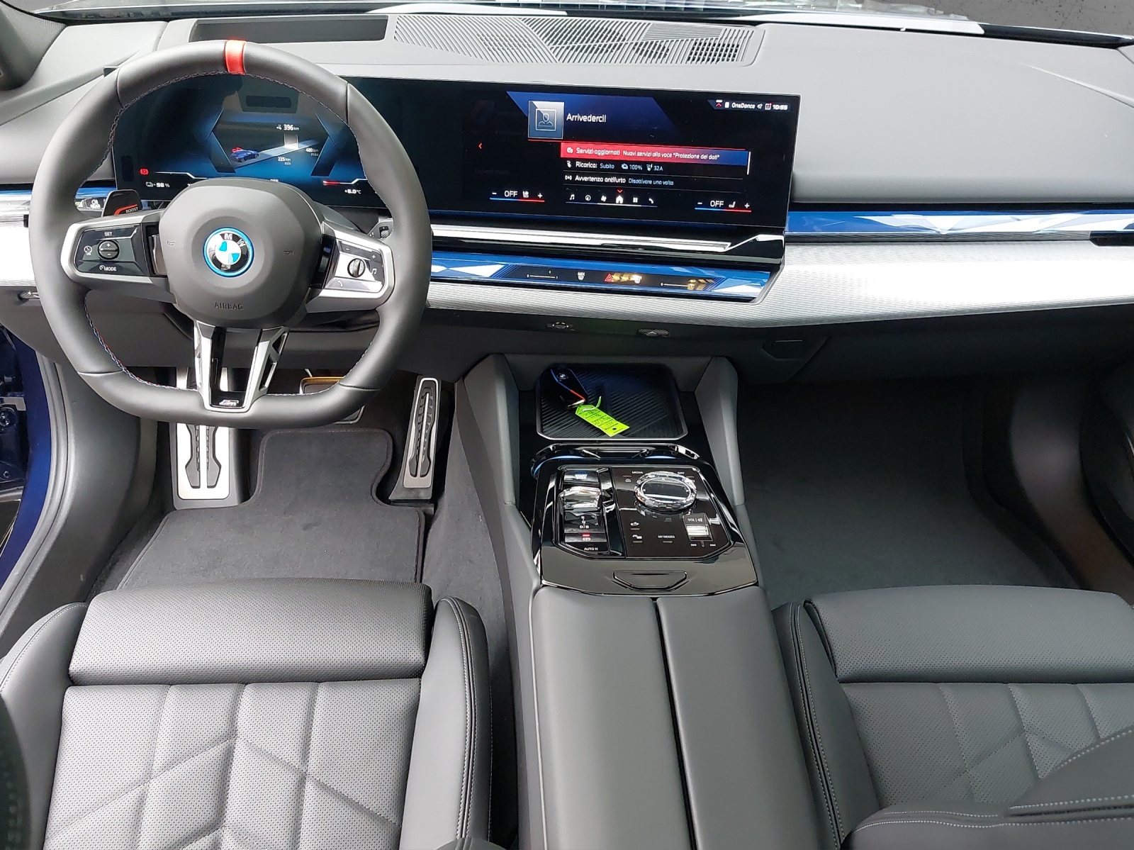 BMW i5 M60 Touring M Sport Pro-image-13