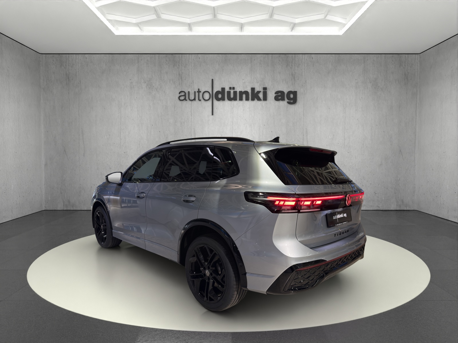 VW Tiguan 1.5 TSI evo2 eHybrid R-Line DSG-showroom-element-2