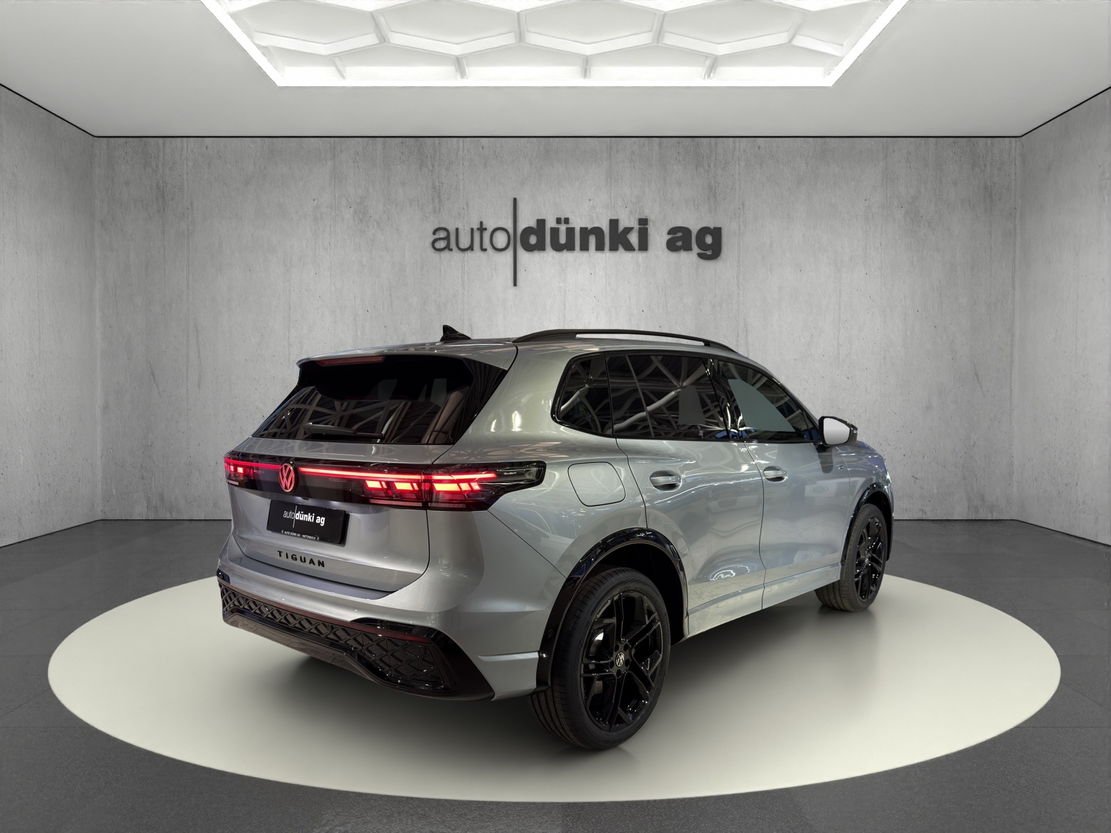 VW Tiguan 1.5 TSI evo2 eHybrid R-Line DSG-showroom-element-3