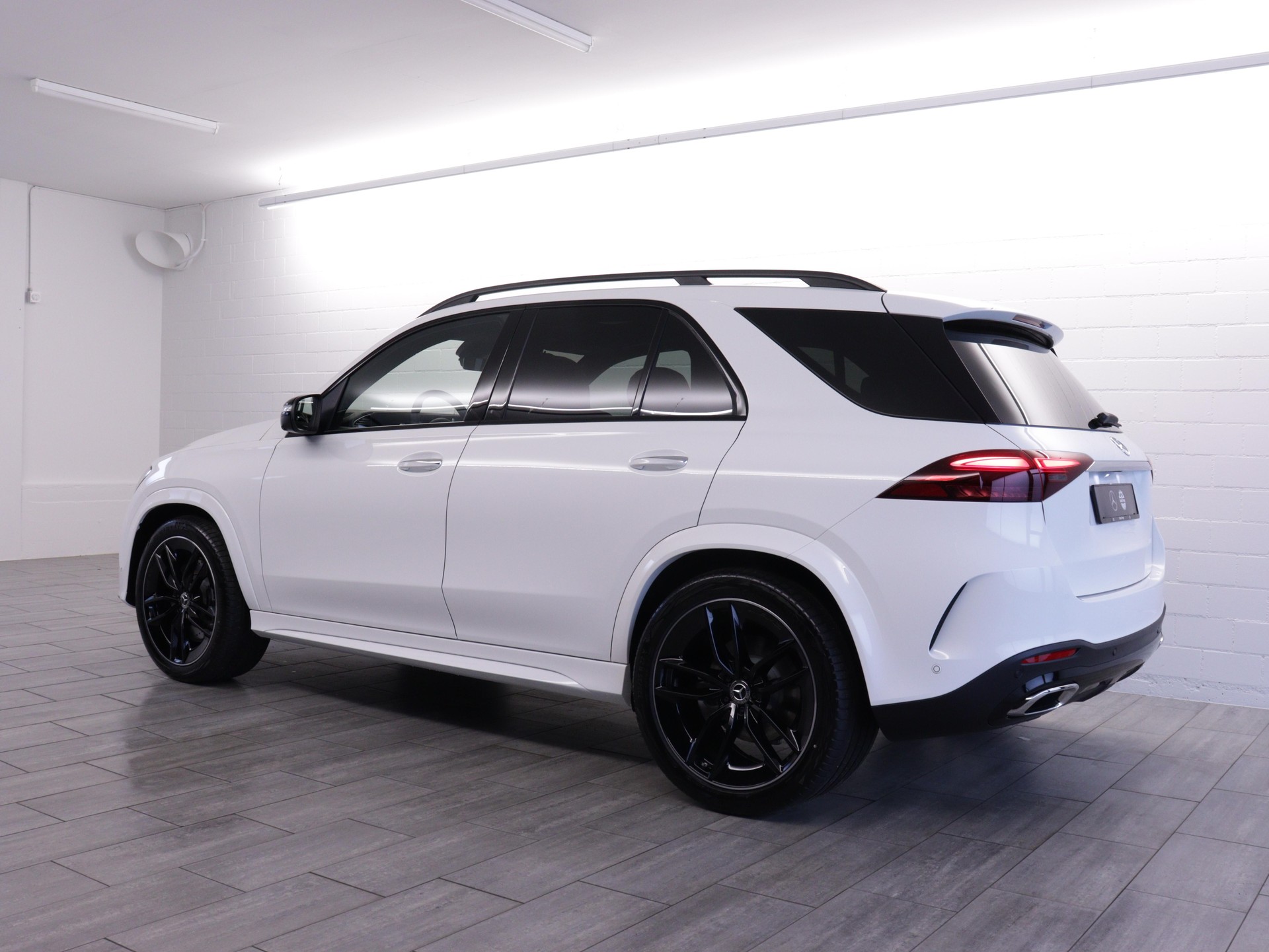 MERCEDES-BENZ GLE 450 d AMG Line 4matic-image-2