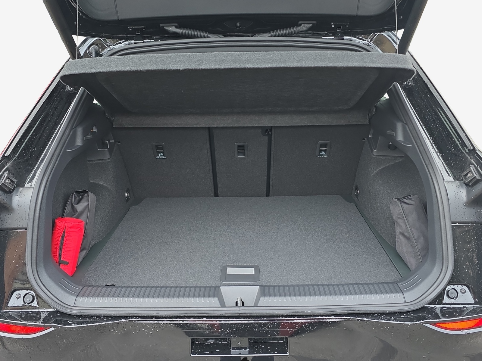 VW T-Roc 1.5 eTSI mHEV R-Line DSG-image-12
