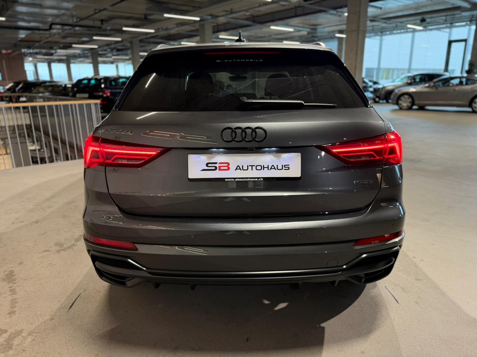 AUDI Q3 Sportback 35 TDI S line quattro S-tronic-image-13
