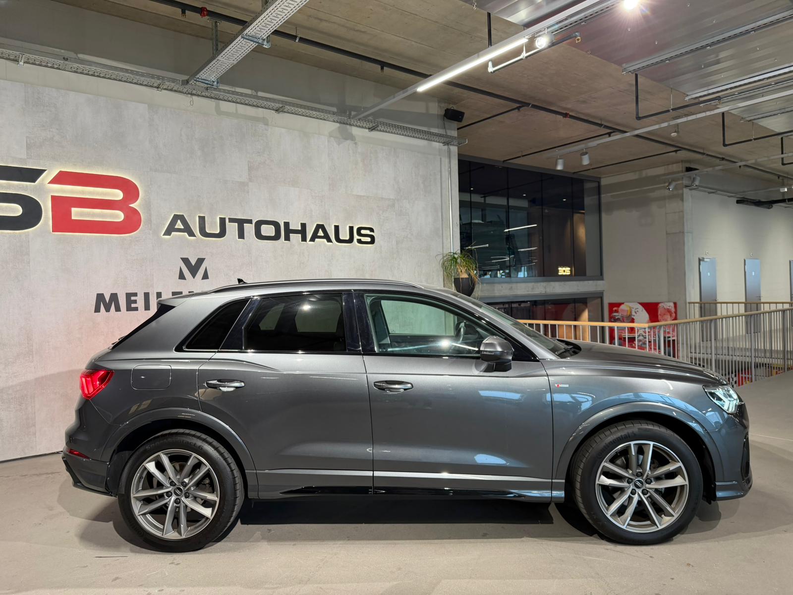 AUDI Q3 Sportback 35 TDI S line quattro S-tronic-image-7