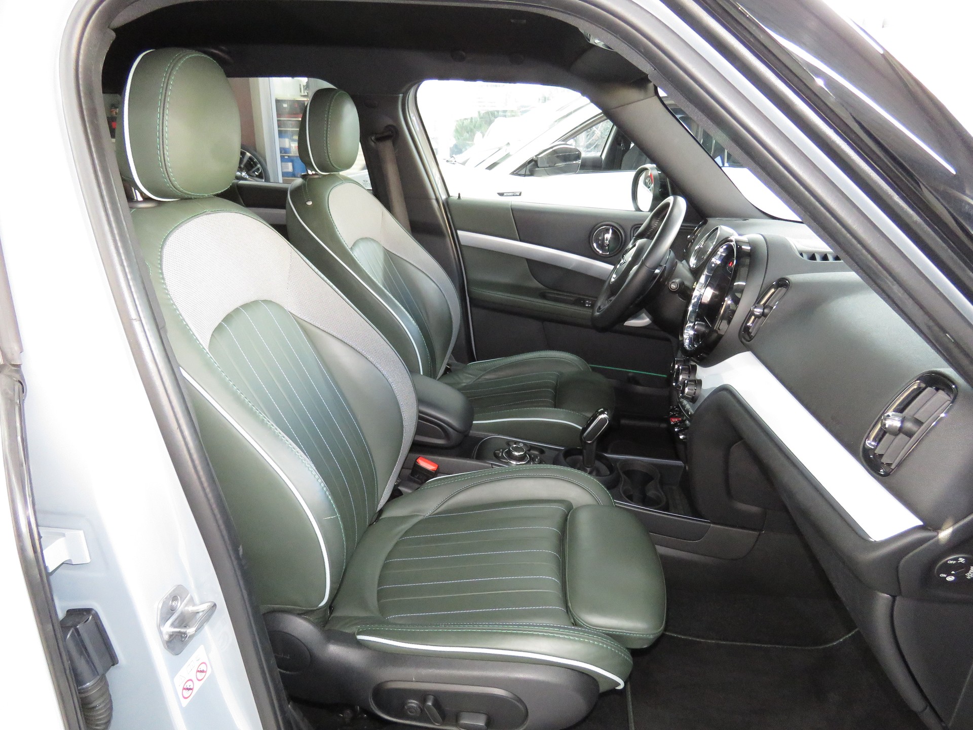 MINI Countryman Cooper S Untamed Edition ALL4 Steptronic (Automat)-image-14
