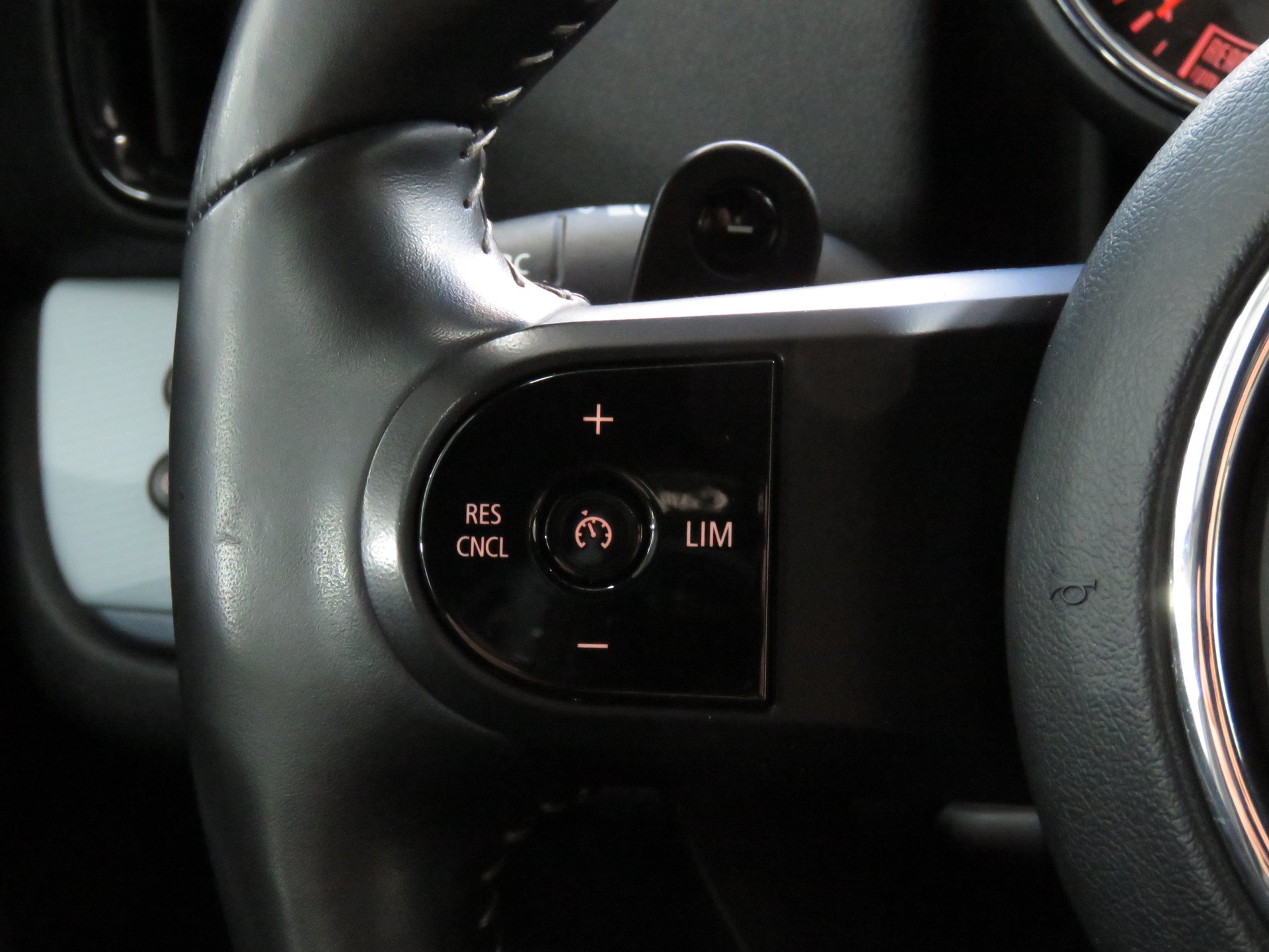 MINI Countryman Cooper S Untamed Edition ALL4 Steptronic (Automat)-image-19