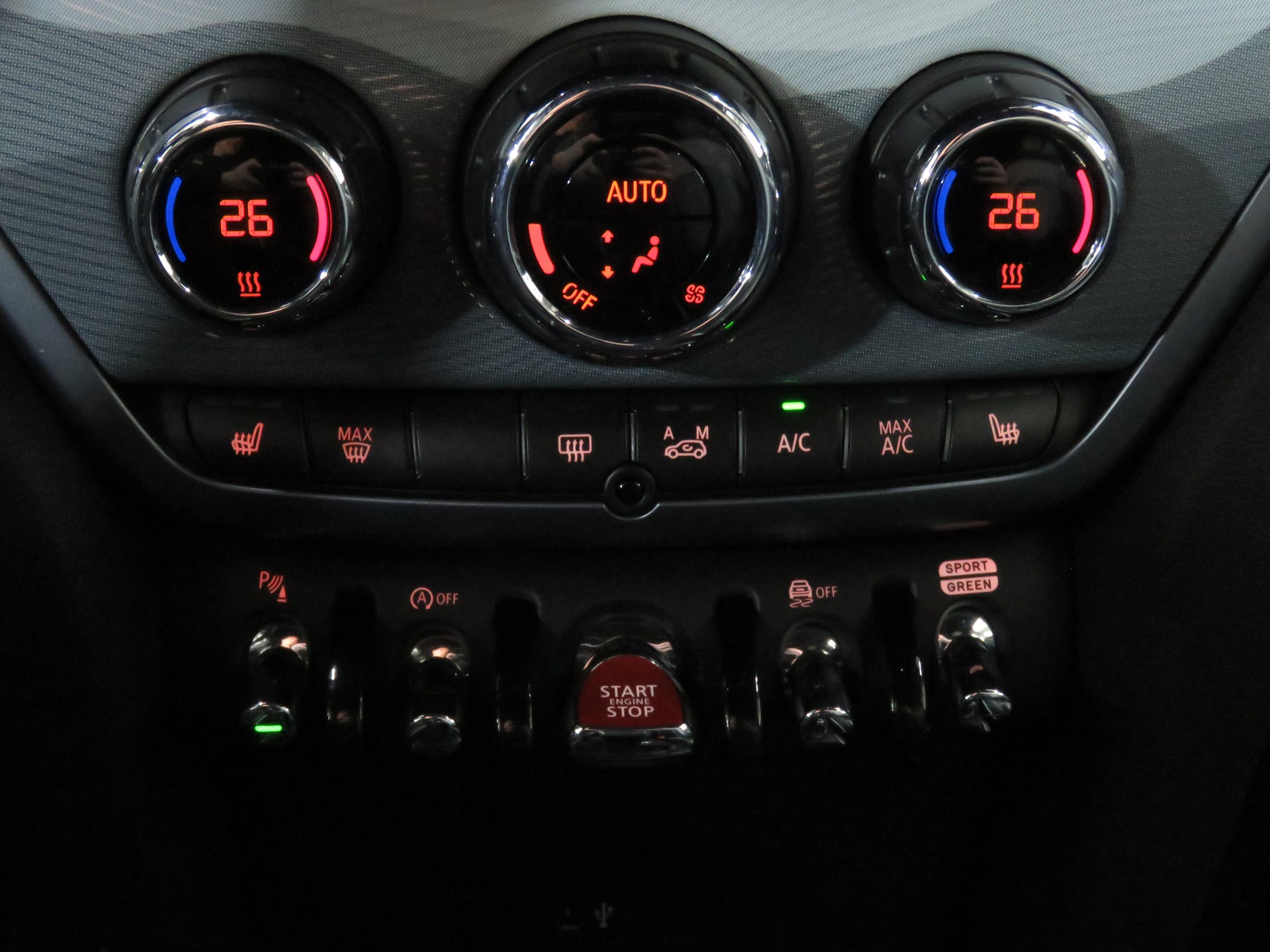 MINI Countryman Cooper S Untamed Edition ALL4 Steptronic (Automat)-image-23