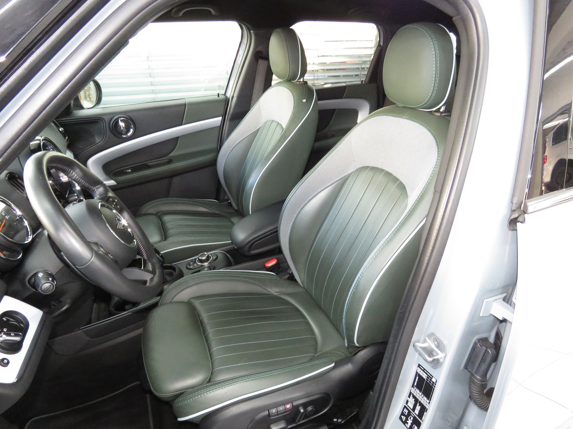 MINI Countryman Cooper S Untamed Edition ALL4 Steptronic (Automat)-image-7