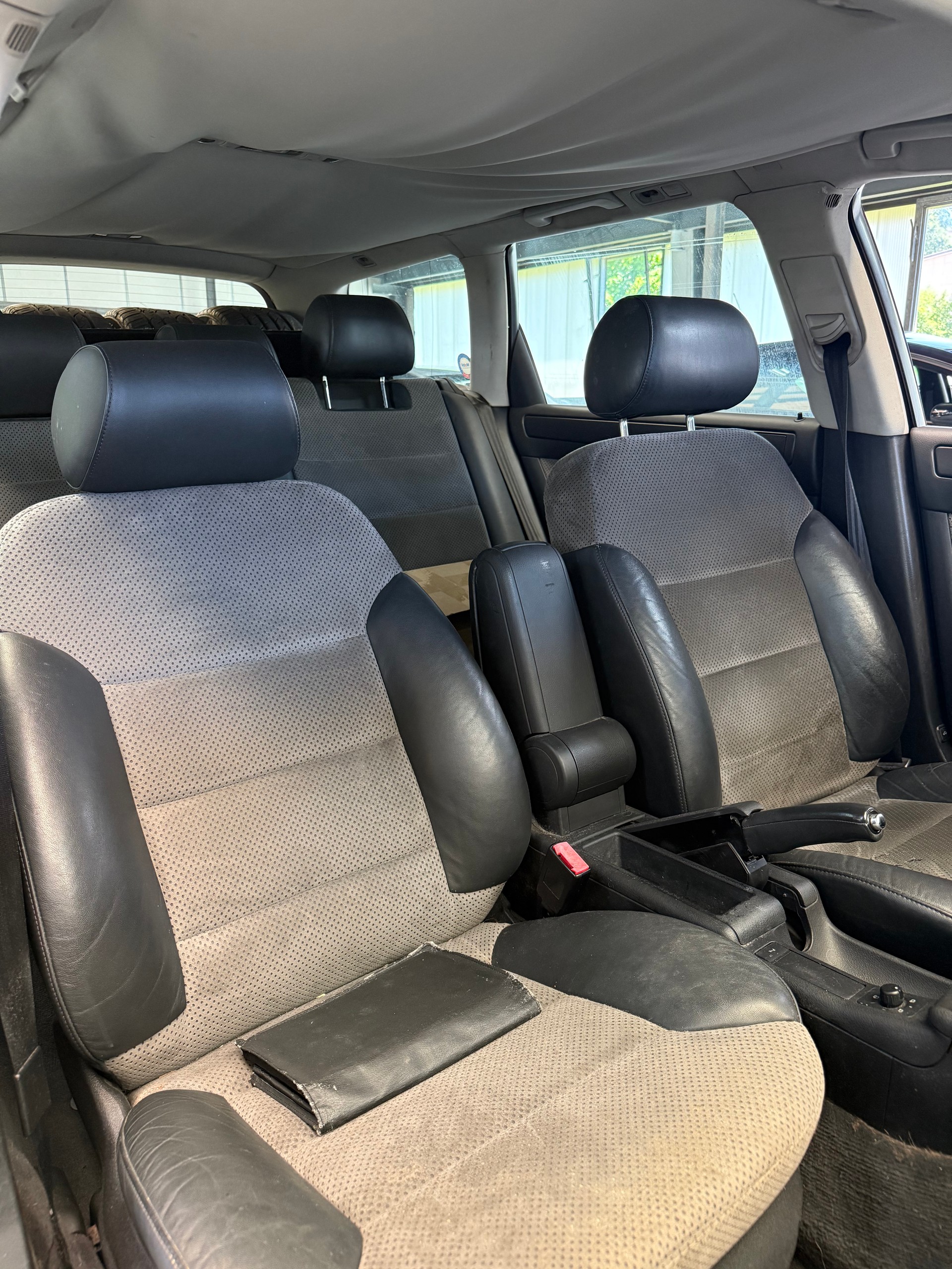 AUDI A6 allroad 2.5TDI quattro Handschalter!-image-9